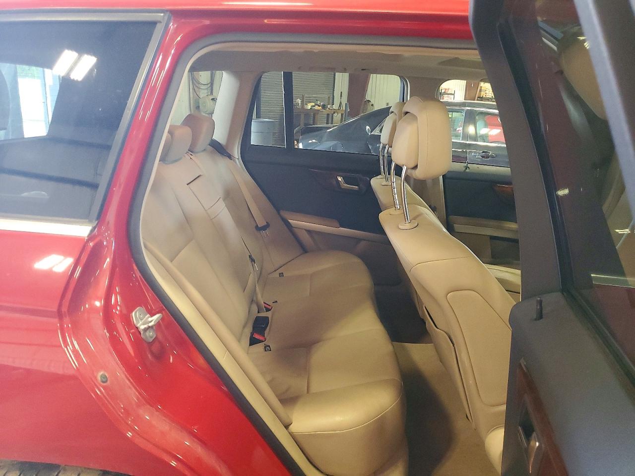 2010 Mercedes-benz Glk 350 4matic Red vin: WDCGG8HB6AF352801
