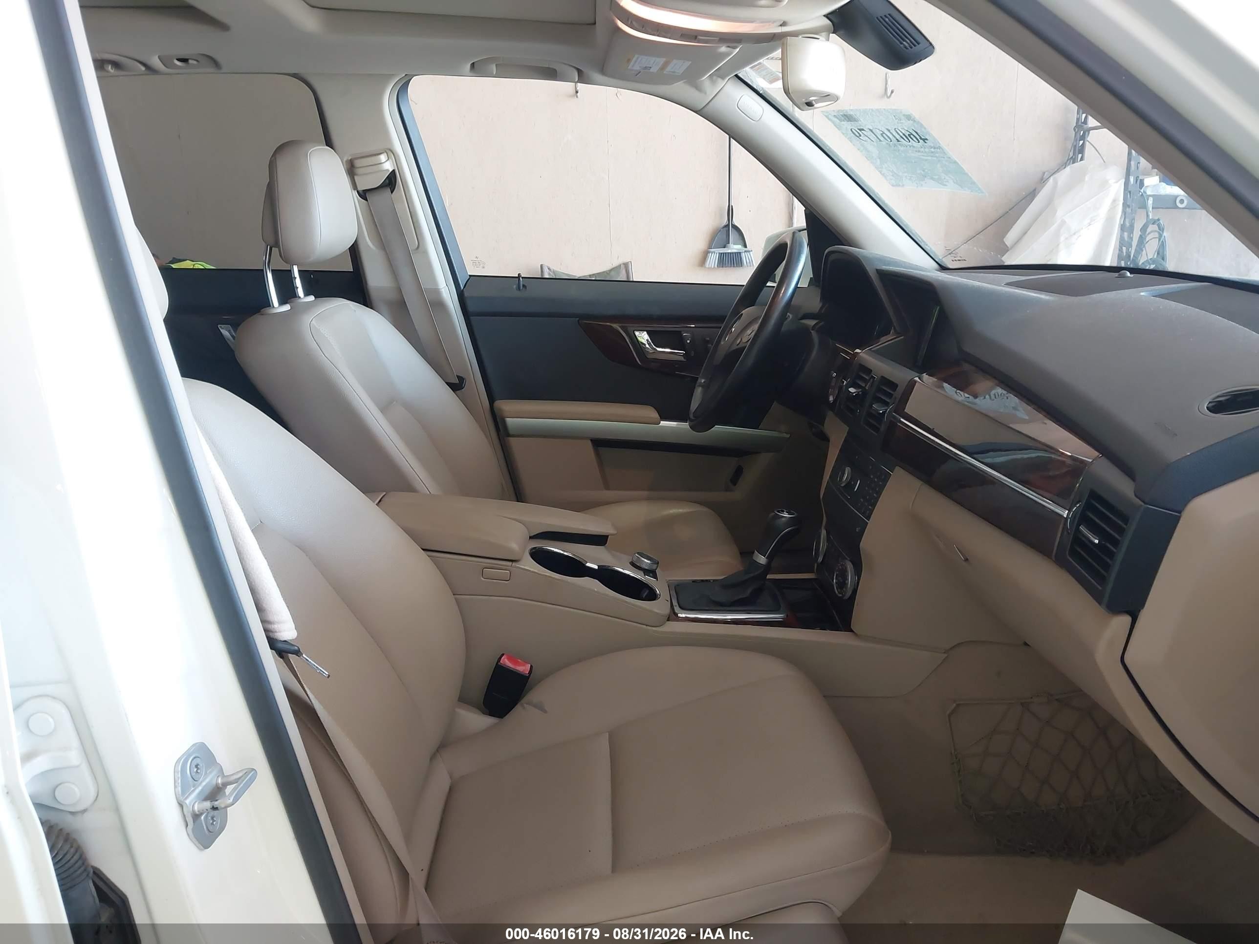 2011 Mercedes-benz Glk 350 4matic White vin: WDCGG8HB6BF537593