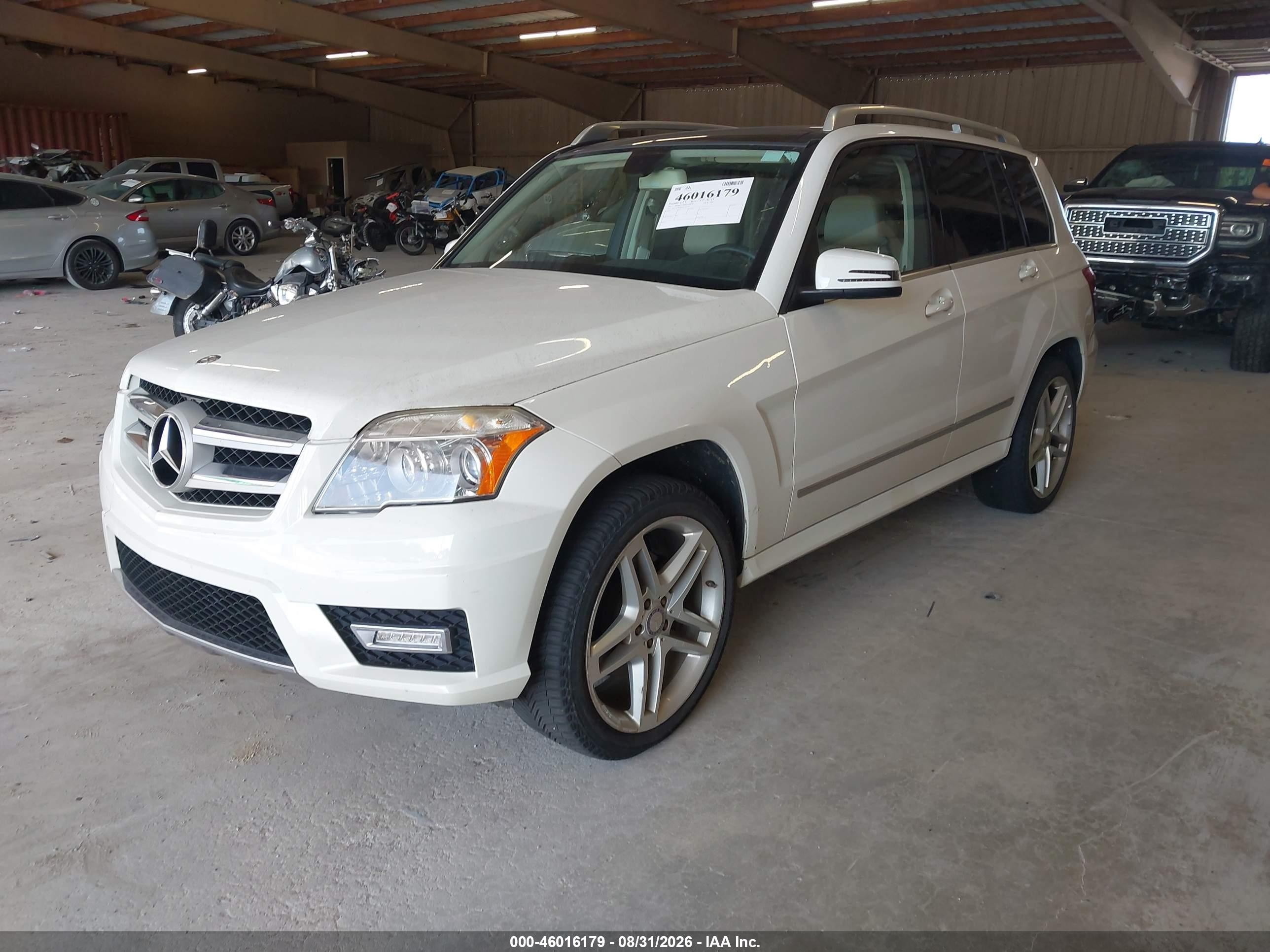 2011 Mercedes-benz Glk 350 4matic White vin: WDCGG8HB6BF537593