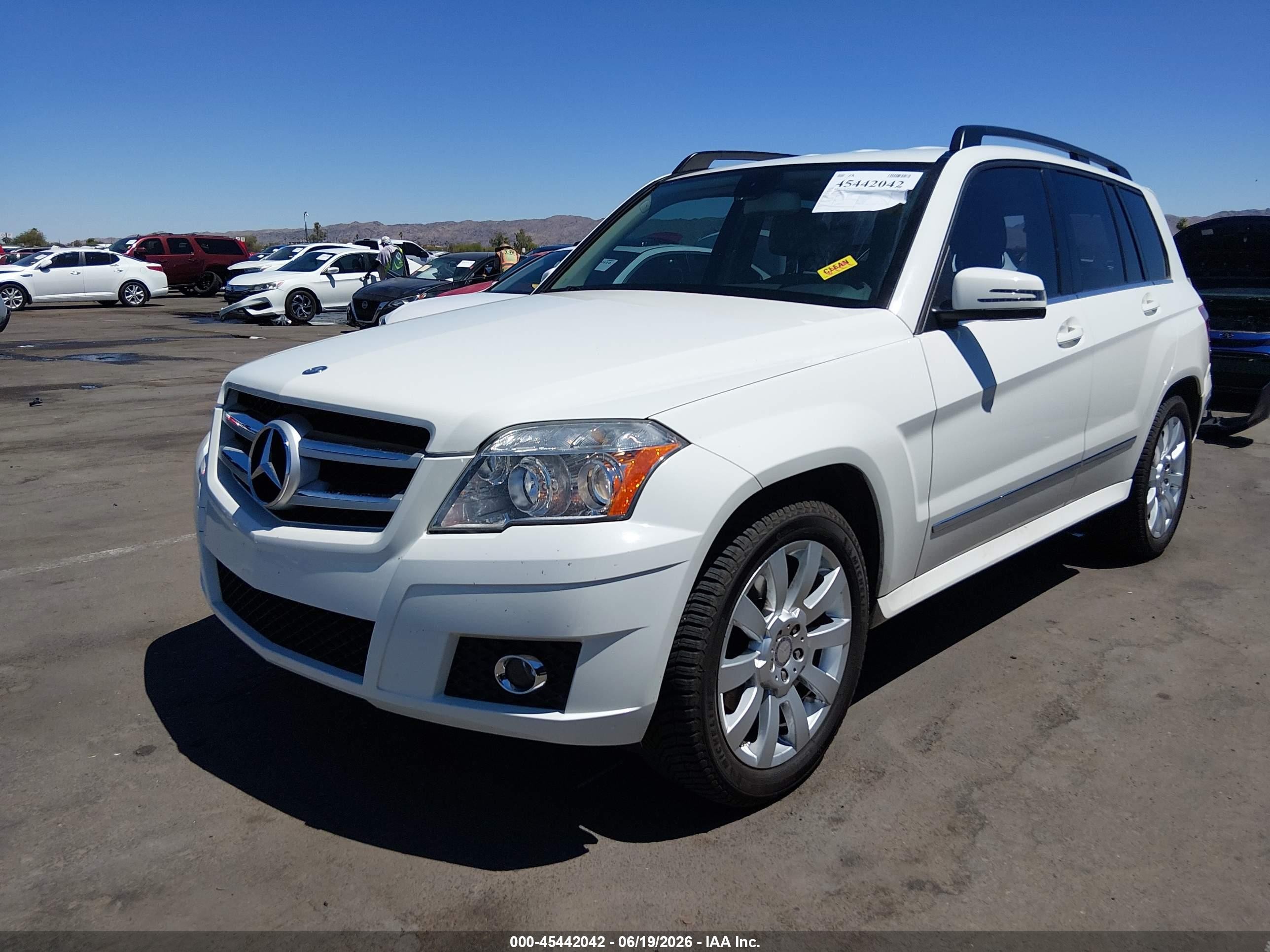 2012 Mercedes-benz Glk 350 4matic White vin: WDCGG8HB6CF877019