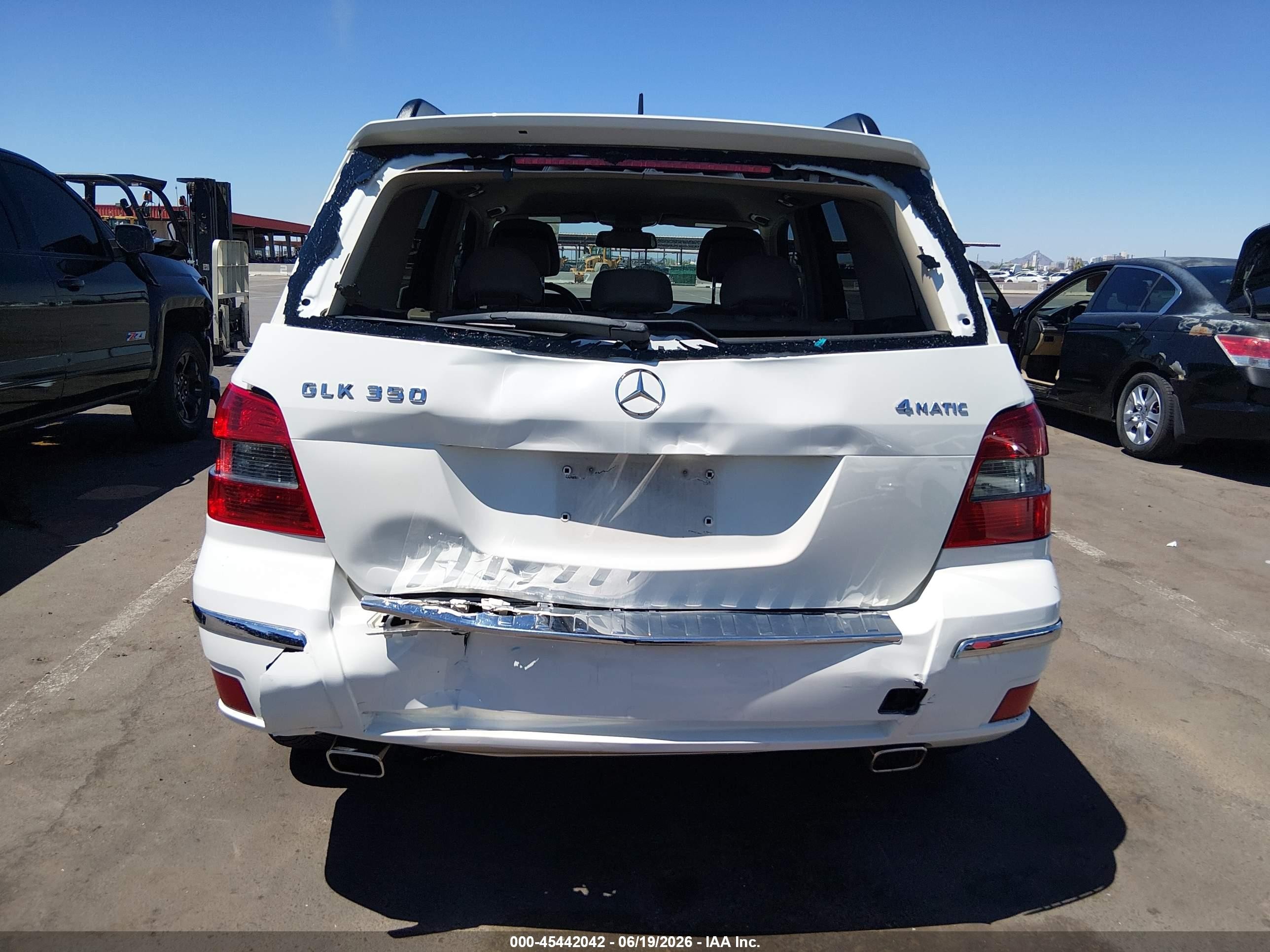 2012 Mercedes-benz Glk 350 4matic White vin: WDCGG8HB6CF877019