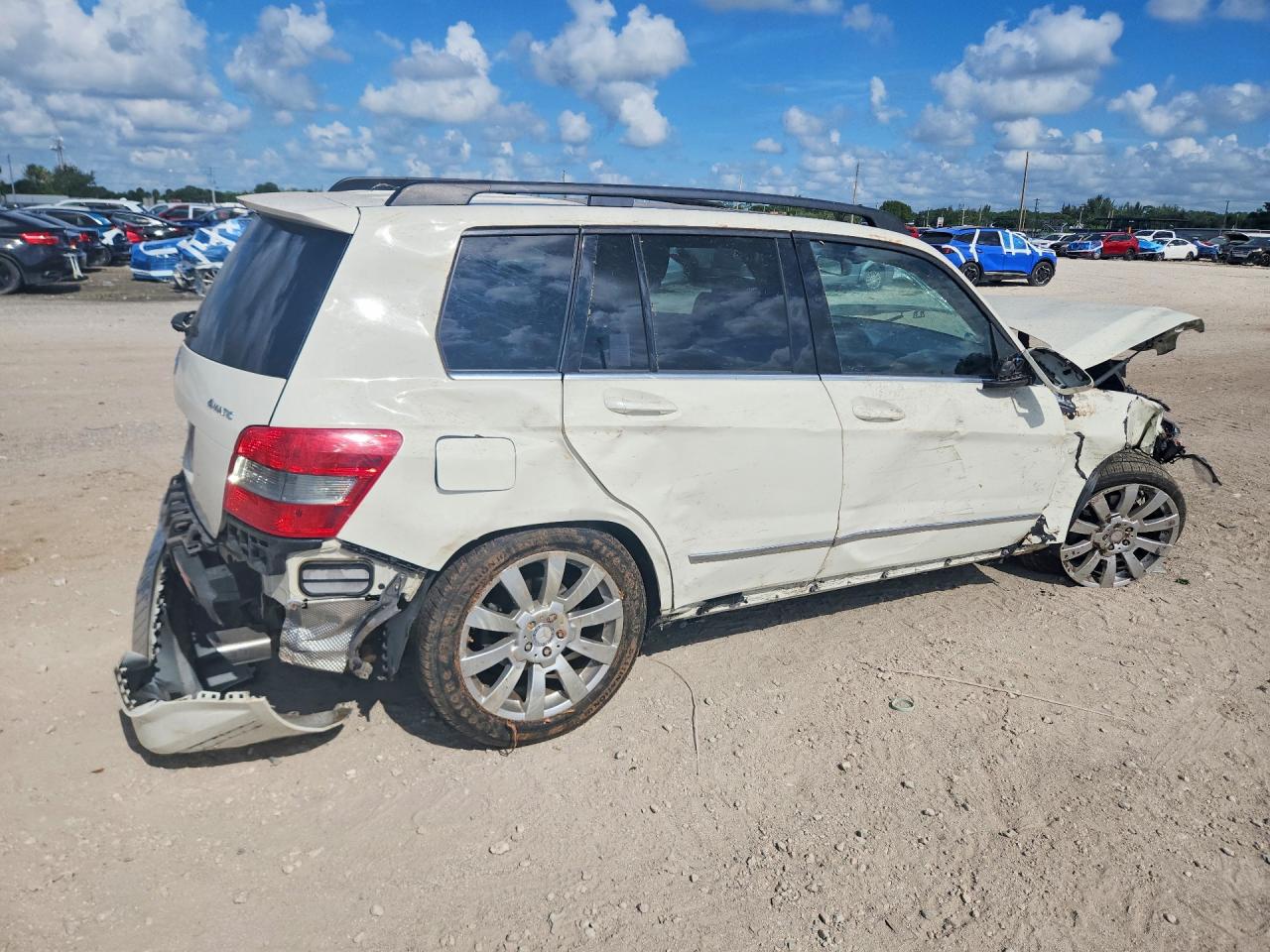 2010 Mercedes-benz Glk 350 4matic White vin: WDCGG8HB7AF348675