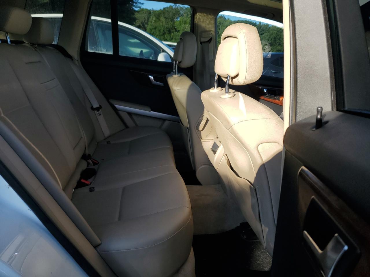 2010 Mercedes-benz Glk 350 4matic White vin: WDCGG8HB7AF354346