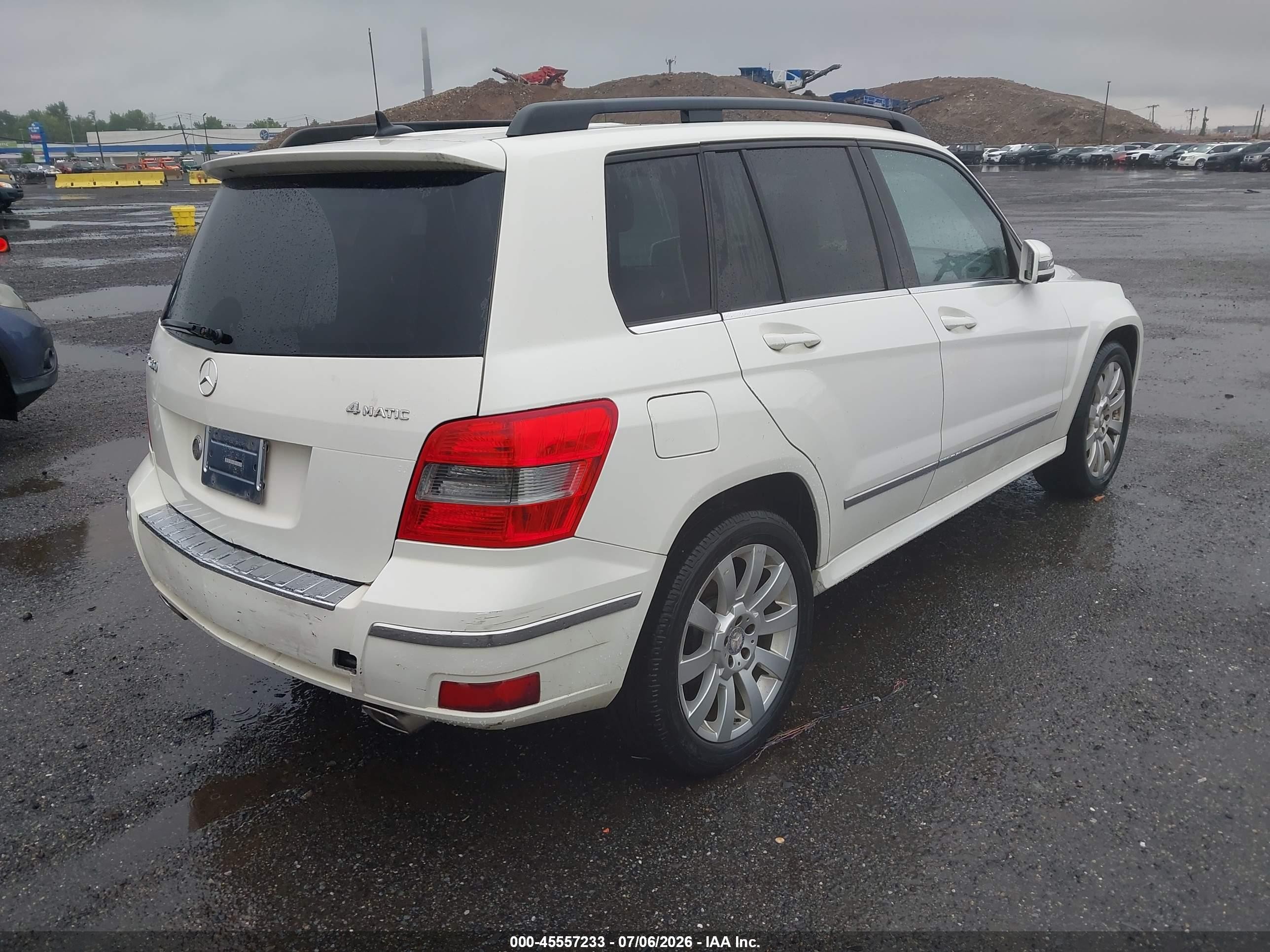 2011 Mercedes-benz Glk 350 4matic White vin: WDCGG8HB7BF609417