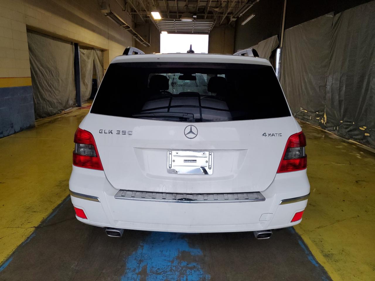 2012 Mercedes-benz Glk 350 4matic White vin: WDCGG8HB7CF922968 Damage: Rear Bumper, Chipped, 3