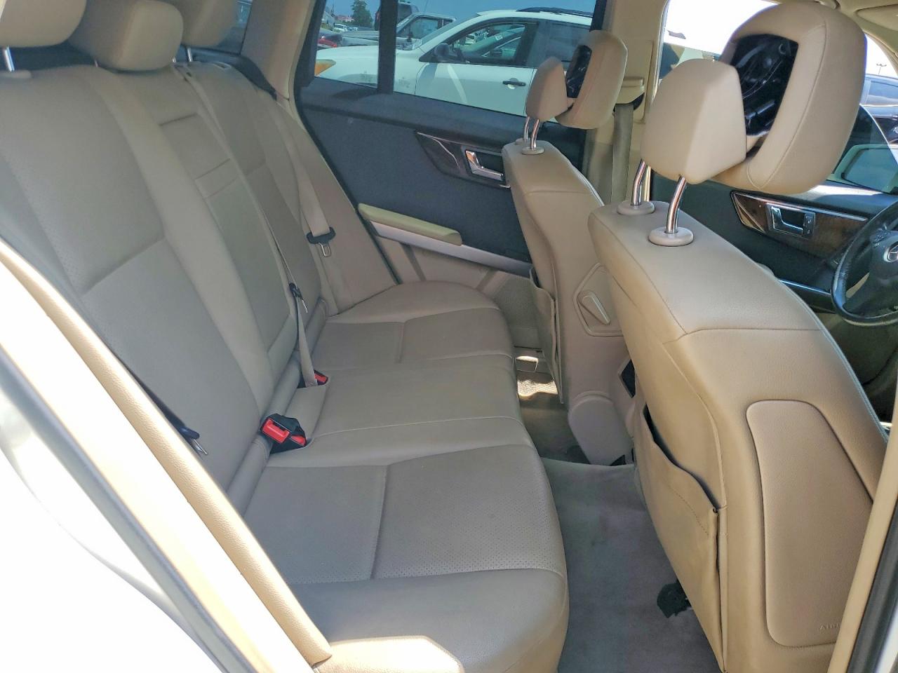 2011 Mercedes-benz Glk 350 4matic Белый vin: WDCGG8HB8BF604047