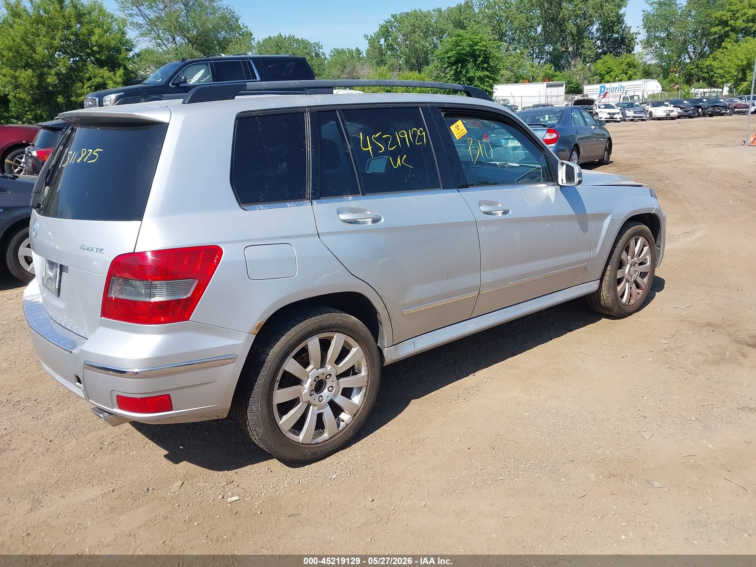 2011 Mercedes-benz Glk 350 4matic Silver vin: WDCGG8HB8BF682666