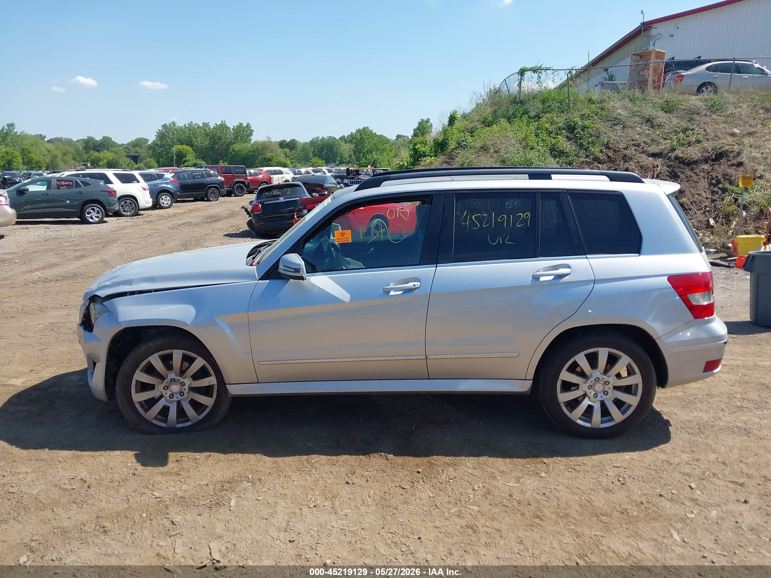 2011 Mercedes-benz Glk 350 4matic Silver vin: WDCGG8HB8BF682666