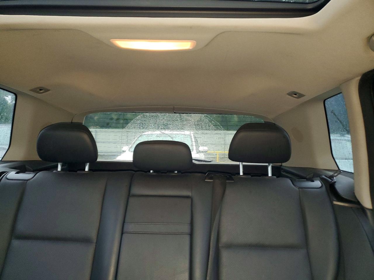 2011 Mercedes-benz Glk 350 4matic Красный vin: WDCGG8HB9BF599800