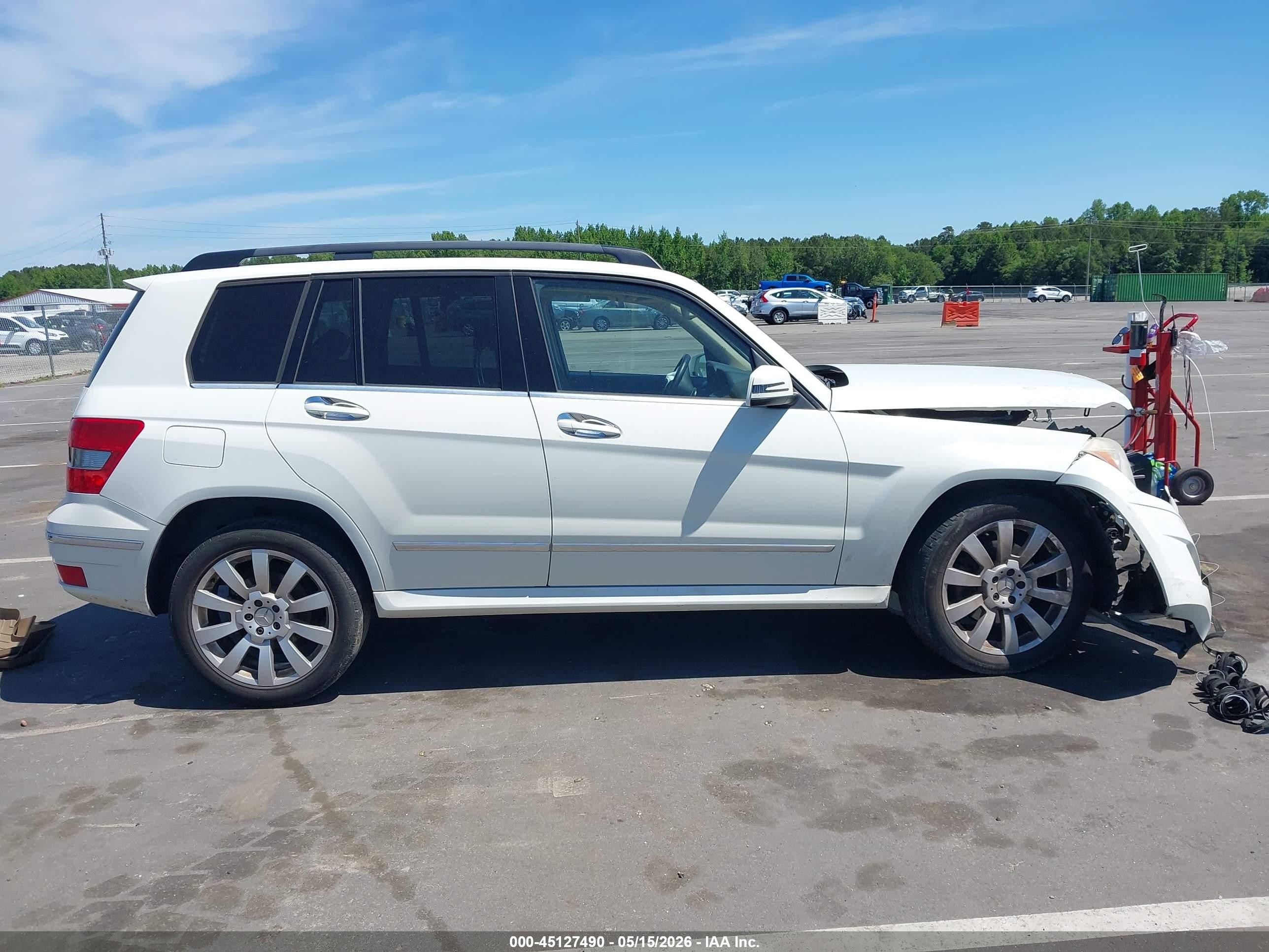 2011 Mercedes-benz Glk 350 4matic White vin: WDCGG8HB9BF604770