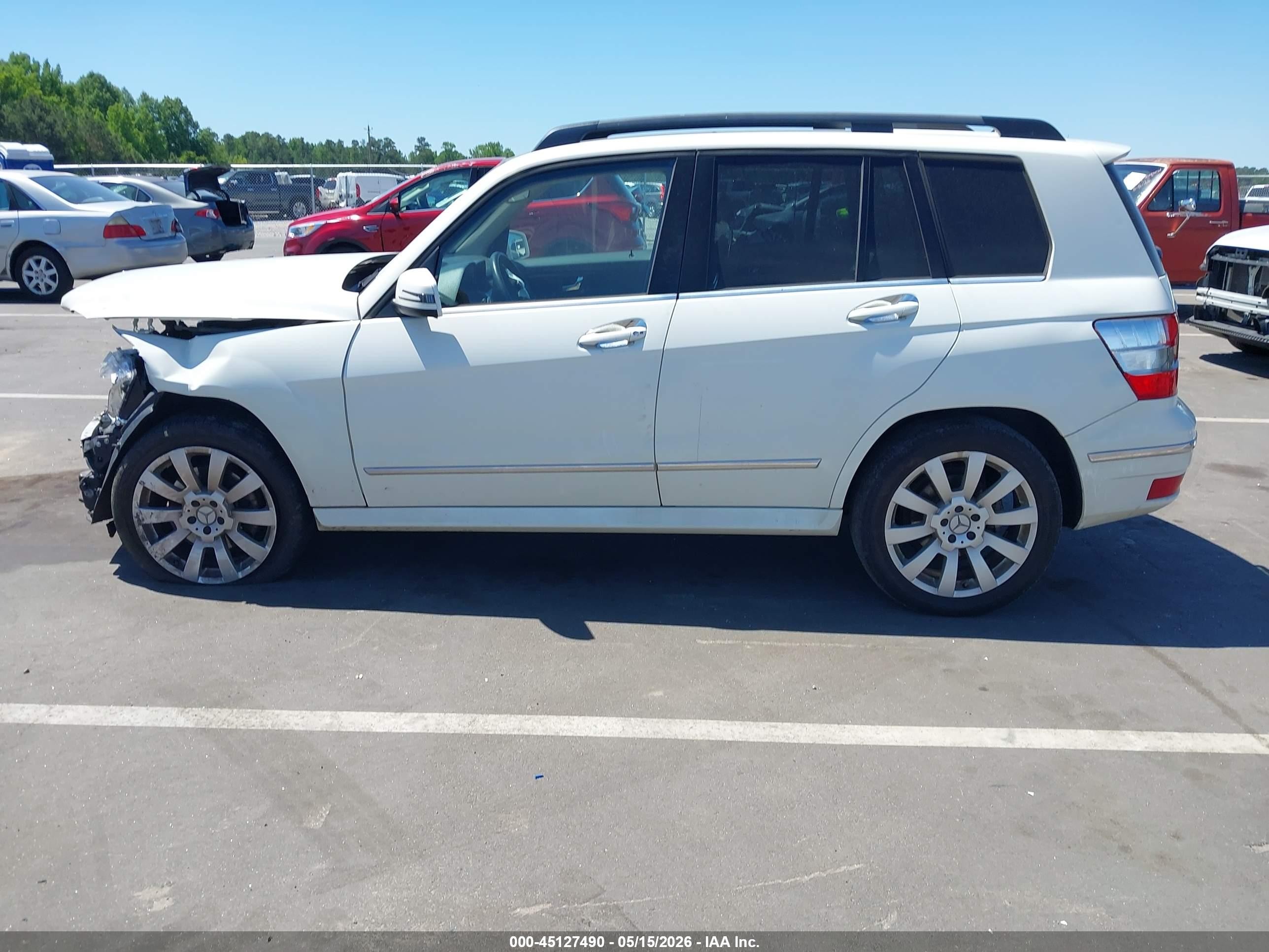 2011 Mercedes-benz Glk 350 4matic White vin: WDCGG8HB9BF604770