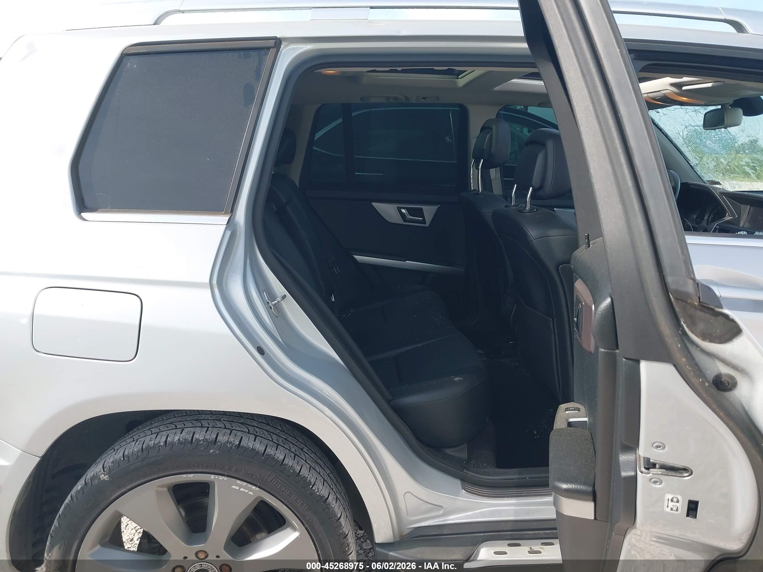 2010 Mercedes-benz Glk 350 4matic Silver vin: WDCGG8HBXAF302192
