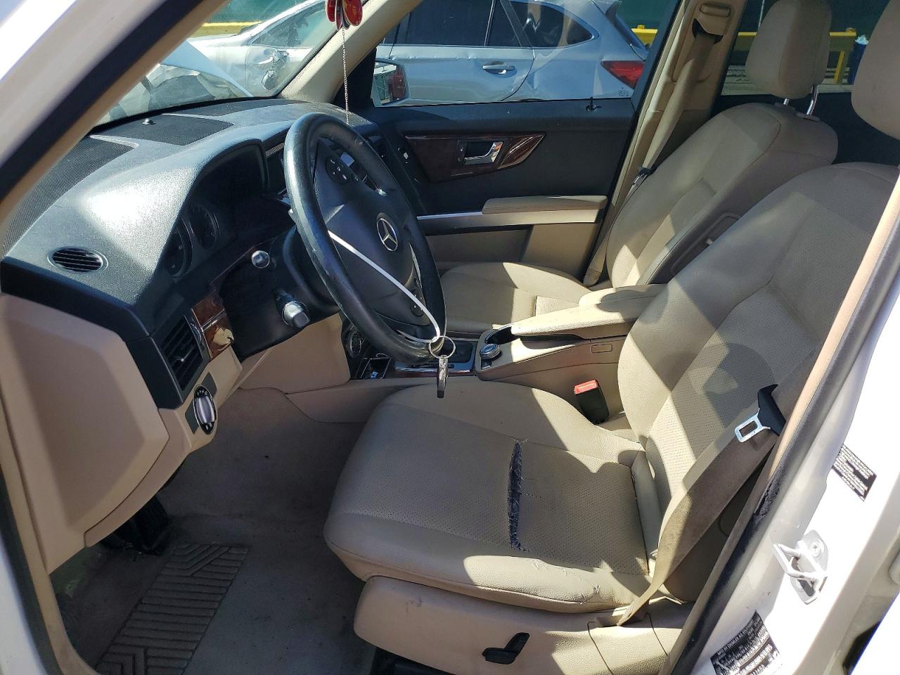 2010 Mercedes-benz Glk 350 4matic White vin: WDCGG8HBXAF311653