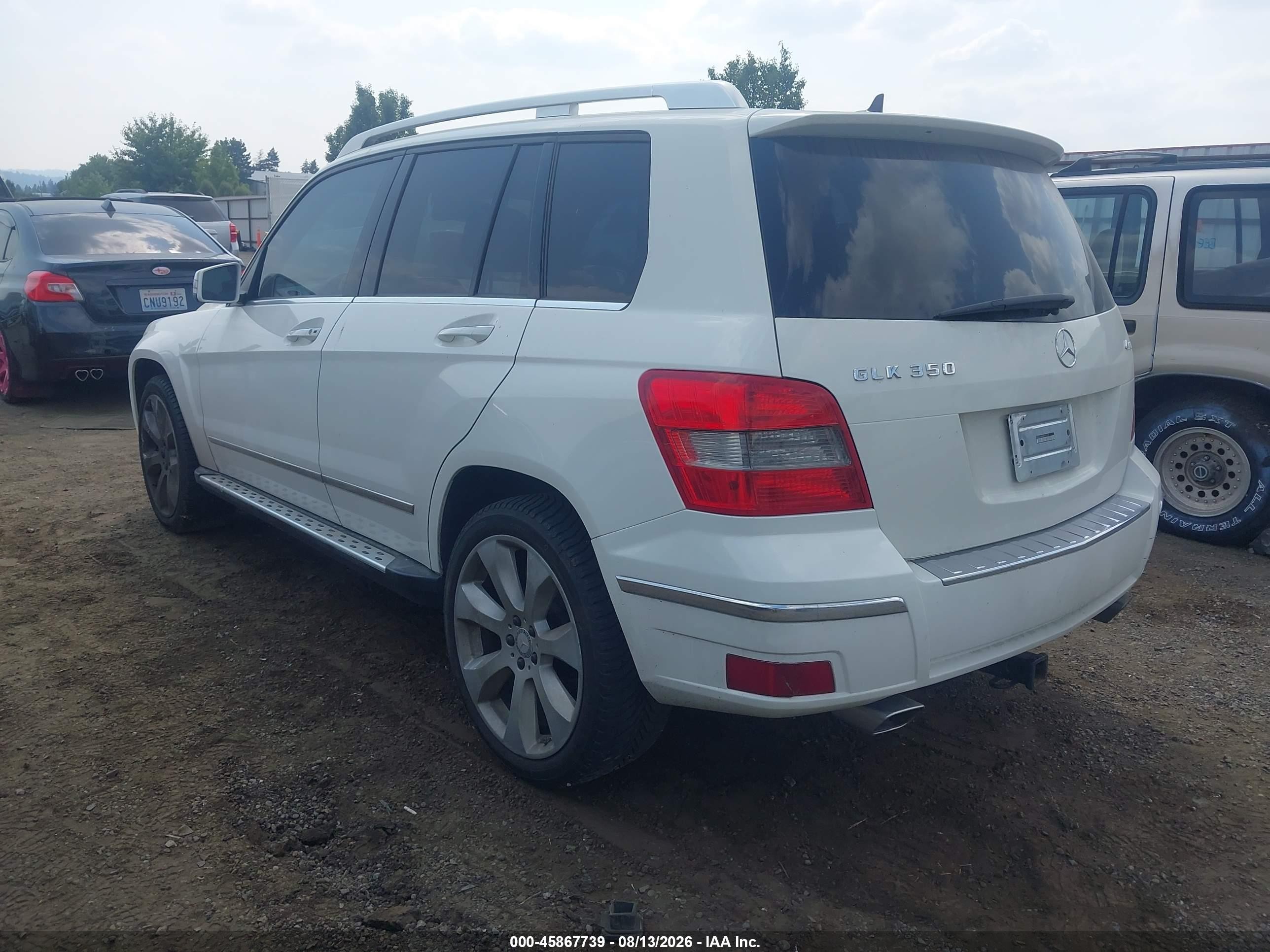 2010 Mercedes-benz Glk 350 4matic White vin: WDCGG8HBXAF411137