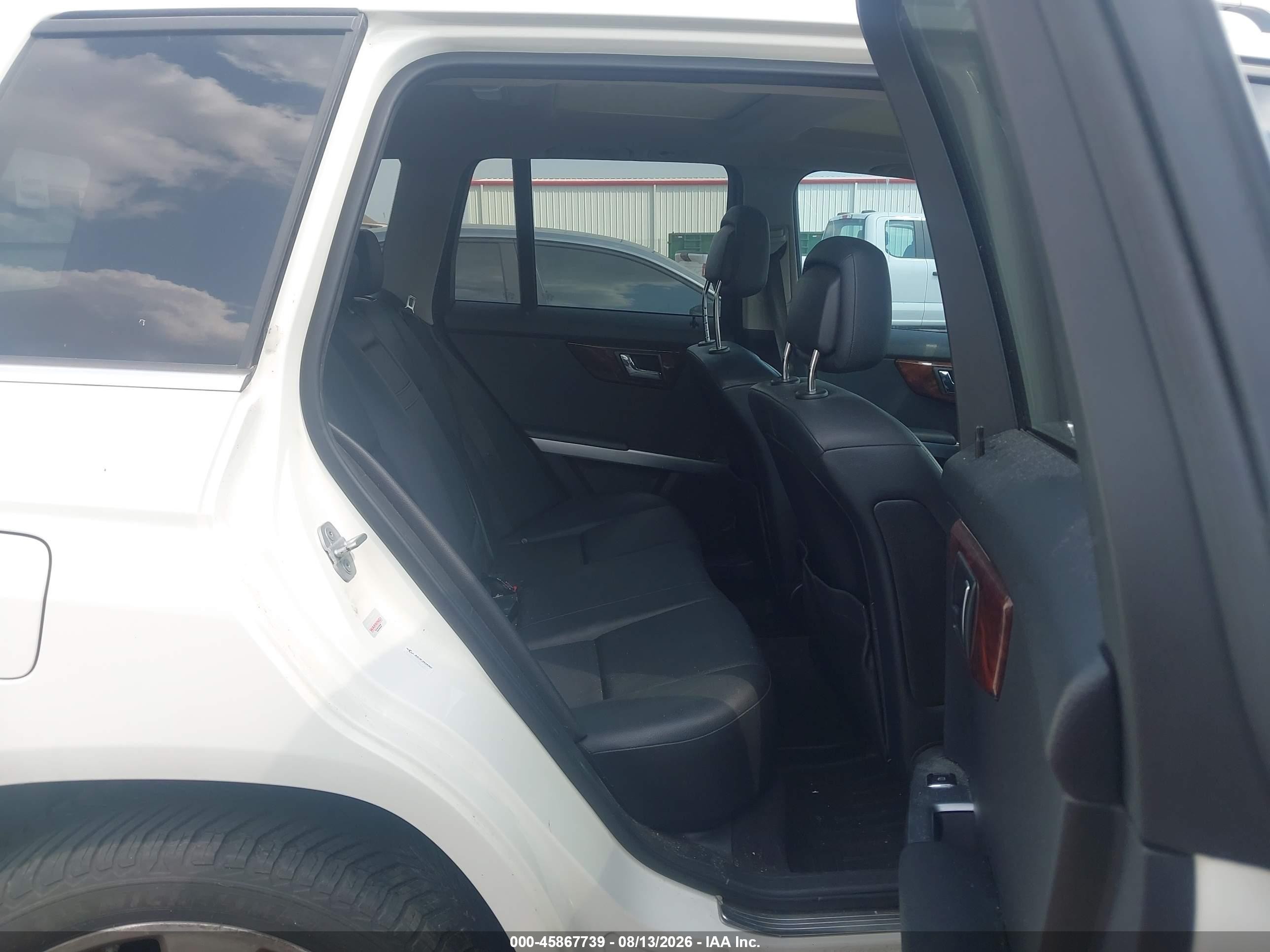 2010 Mercedes-benz Glk 350 4matic White vin: WDCGG8HBXAF411137