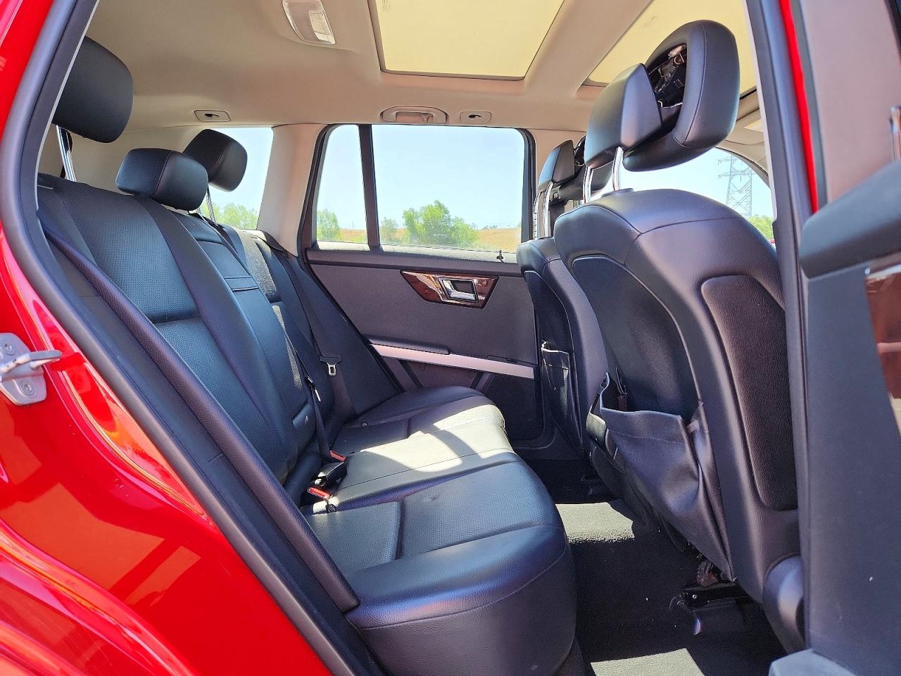 2010 Mercedes-benz Glk 350 4matic Red vin: WDCGG8HBXAF426043