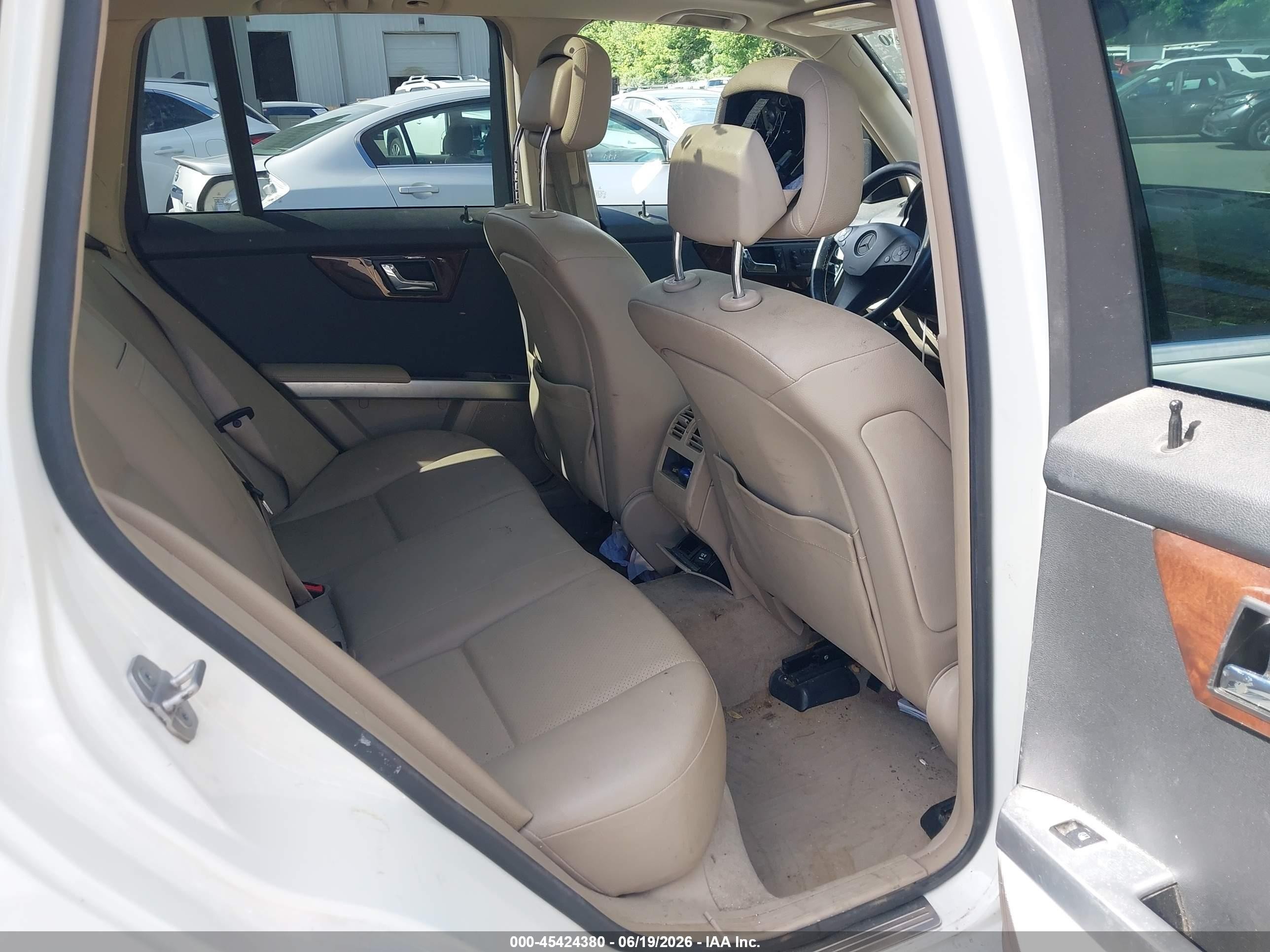 2011 Mercedes-benz Glk 350 4matic White vin: WDCGG8HBXBF569883