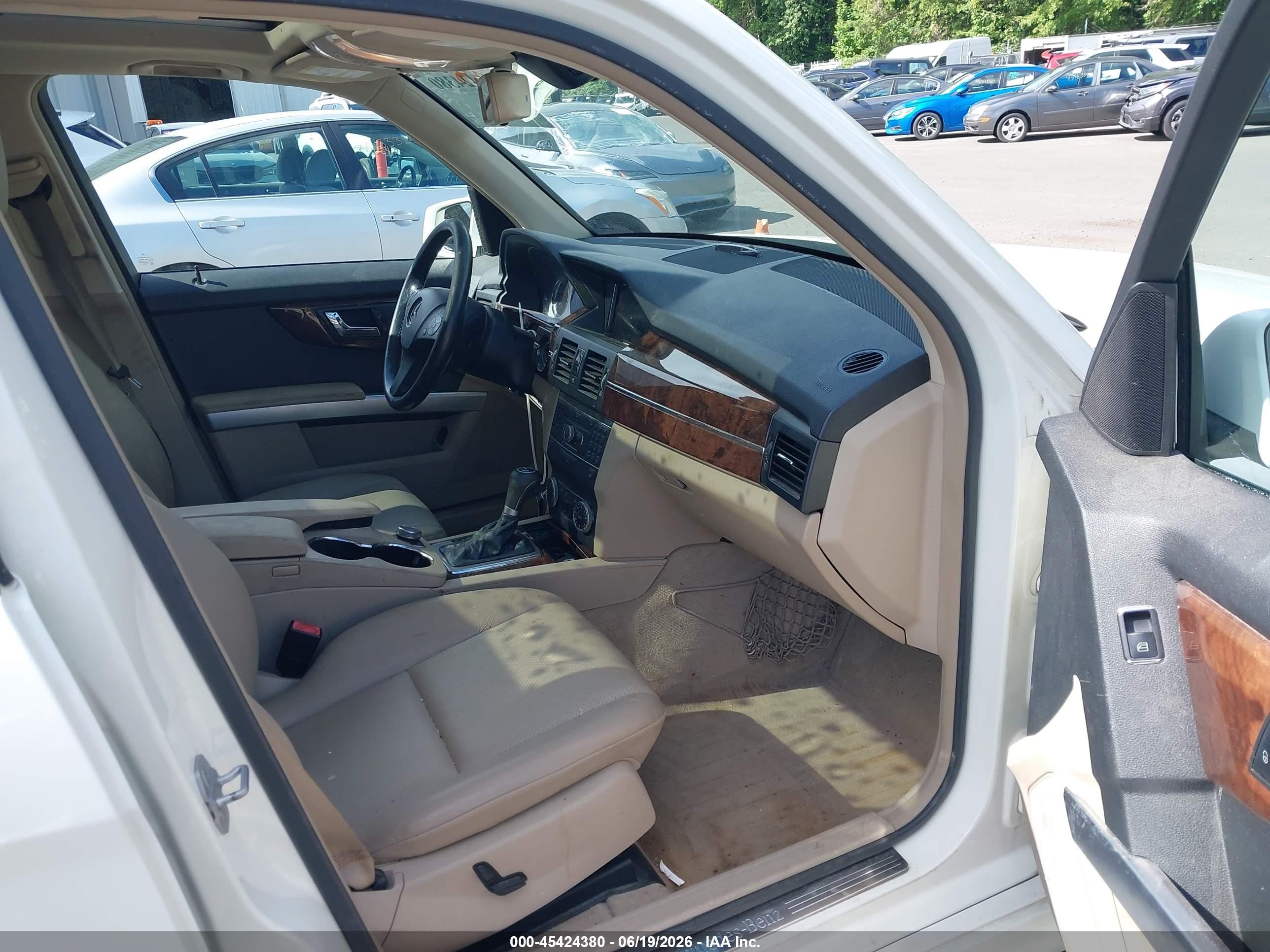 2011 Mercedes-benz Glk 350 4matic White vin: WDCGG8HBXBF569883