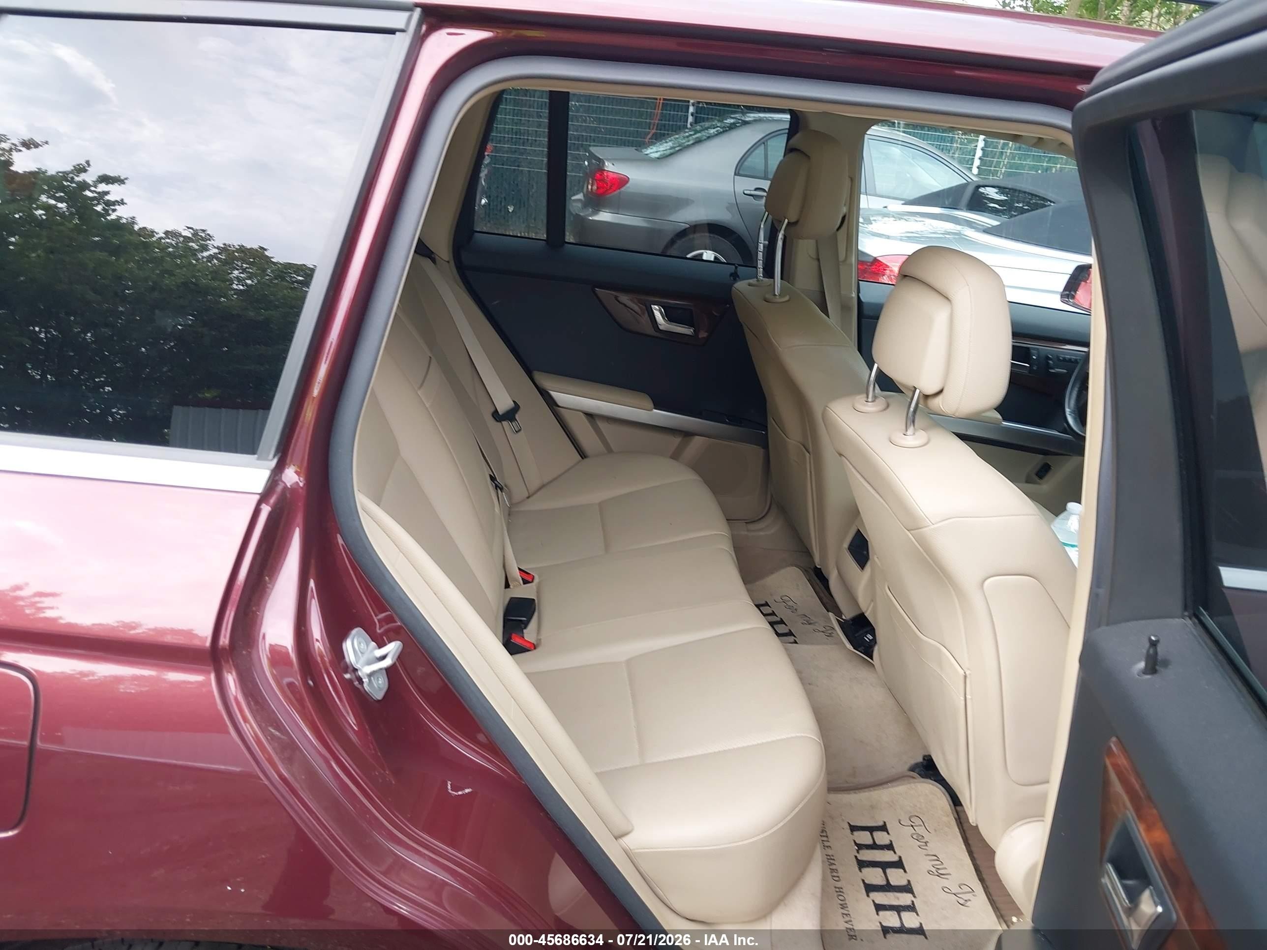 2011 Mercedes-benz Glk 350 4matic Maroon vin: WDCGG8HBXBF688131
