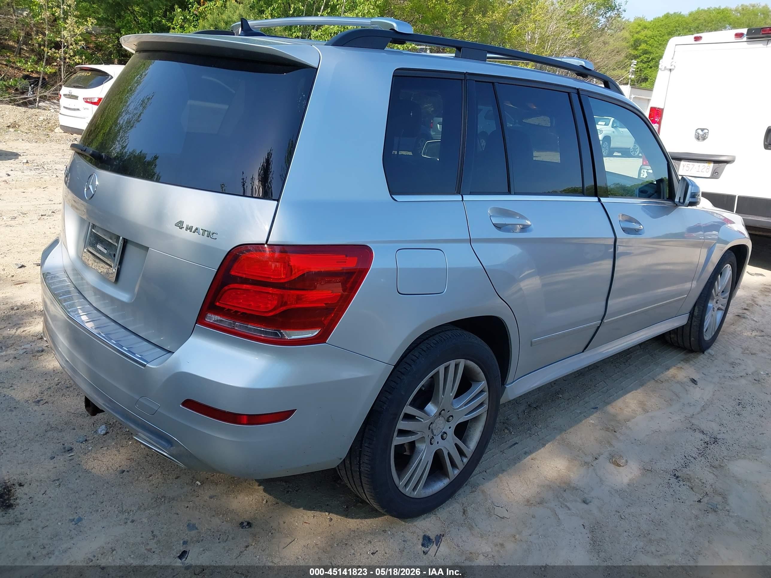 2013 Mercedes-benz Glk 350 4matic Серебряный vin: WDCGG8JB0DG103130
