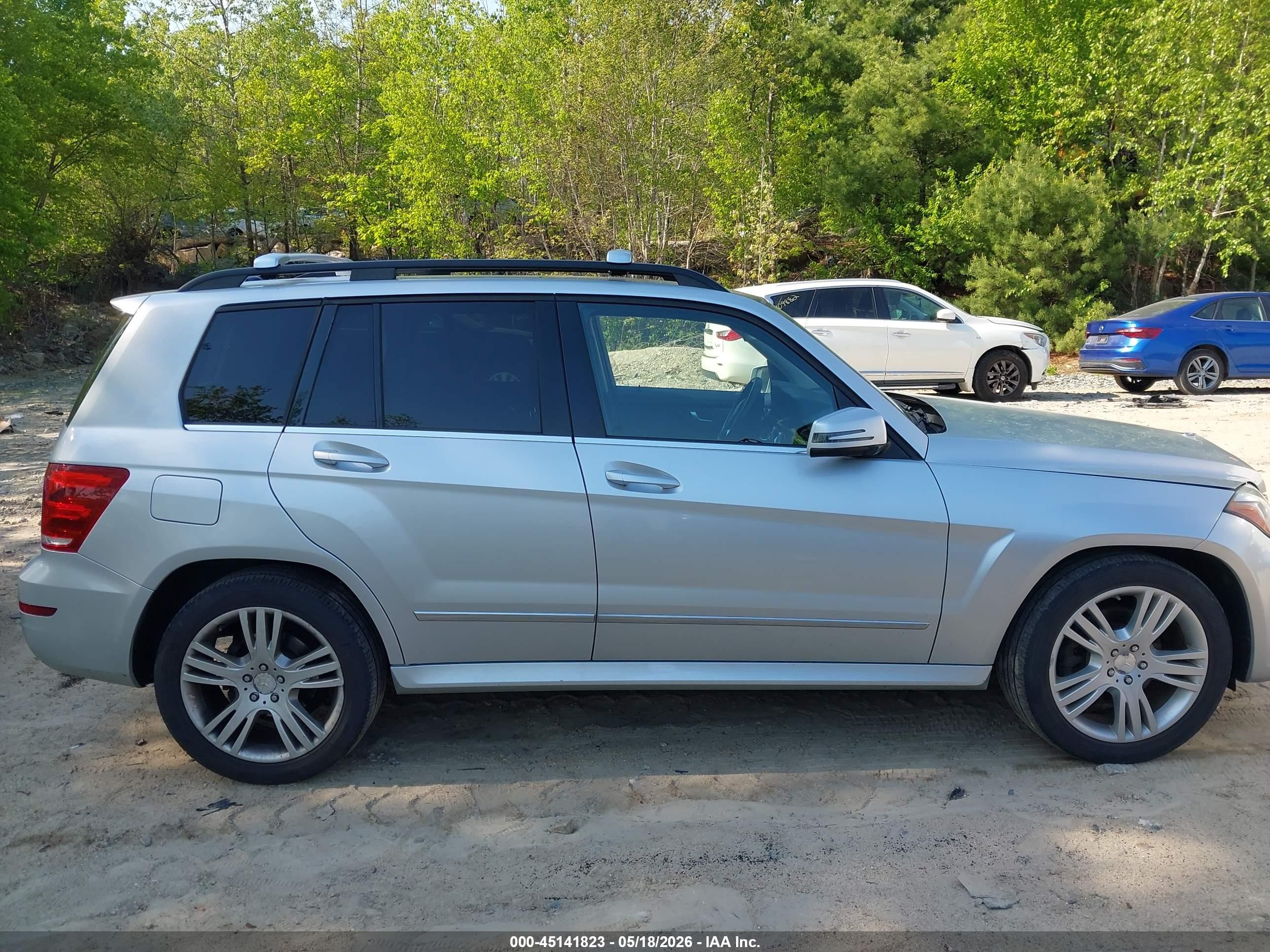2013 Mercedes-benz Glk 350 4matic Серебряный vin: WDCGG8JB0DG103130