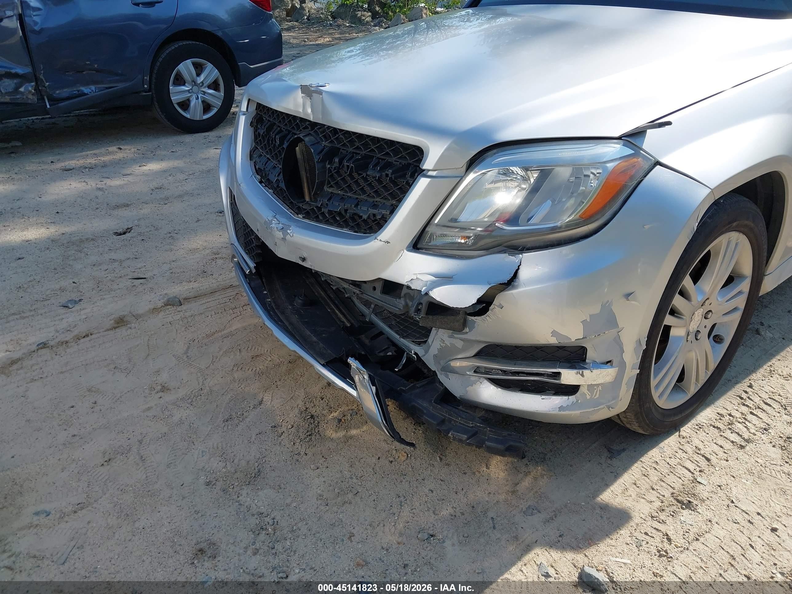 2013 Mercedes-benz Glk 350 4matic Серебряный vin: WDCGG8JB0DG103130