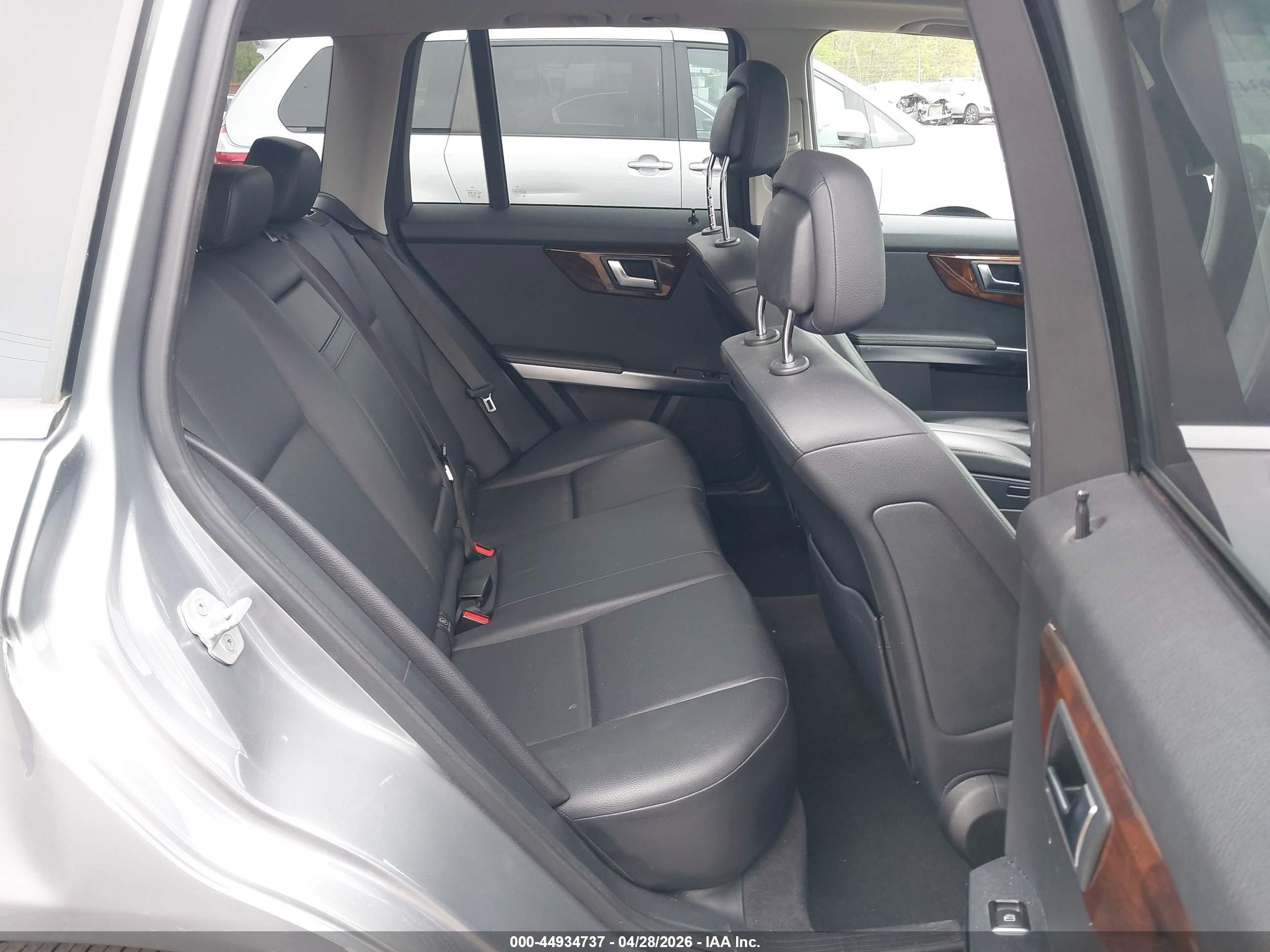 2014 Mercedes-benz Glk 350 4matic Silver vin: WDCGG8JB0EG231465