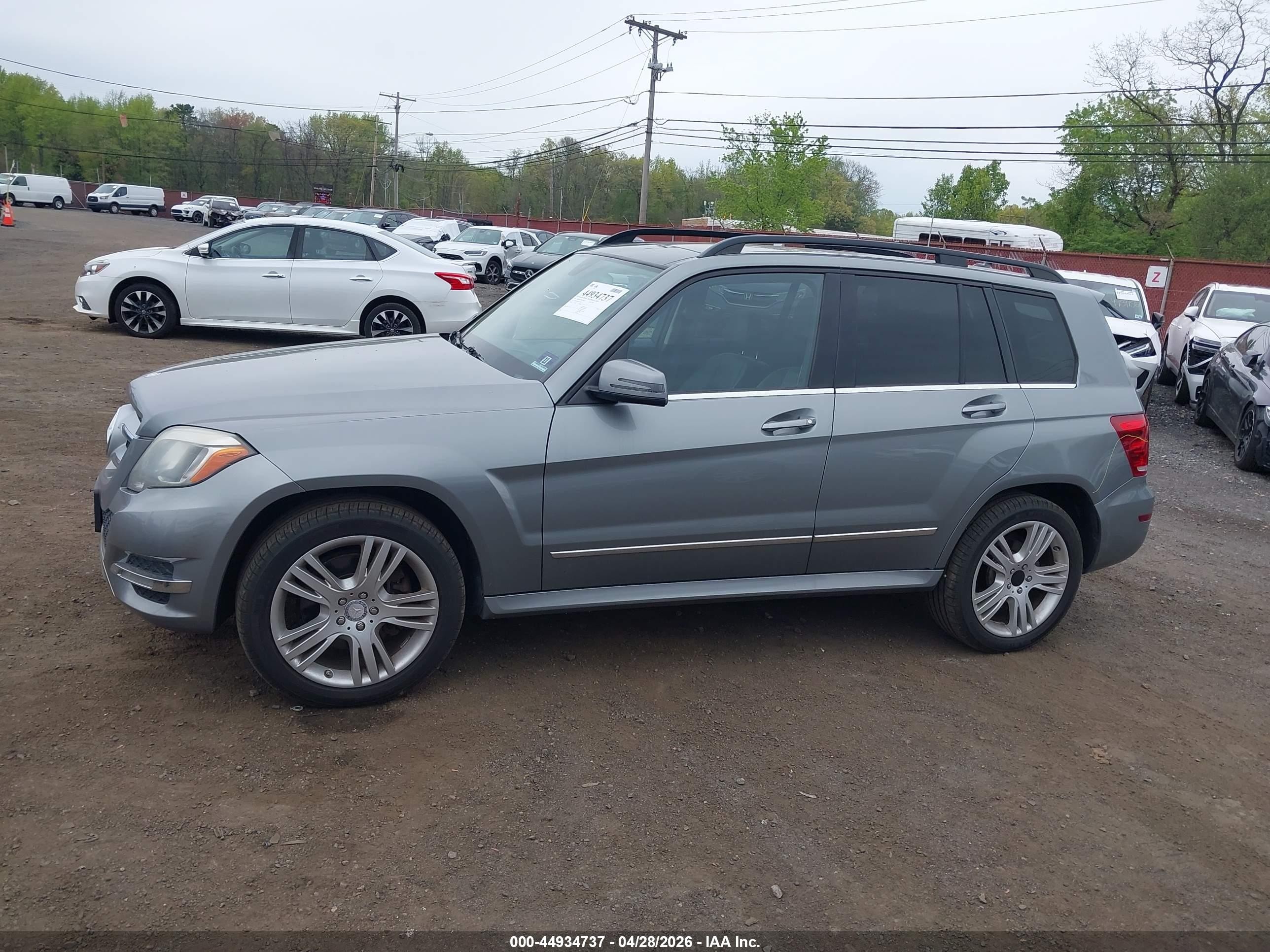 2014 Mercedes-benz Glk 350 4matic Silver vin: WDCGG8JB0EG231465