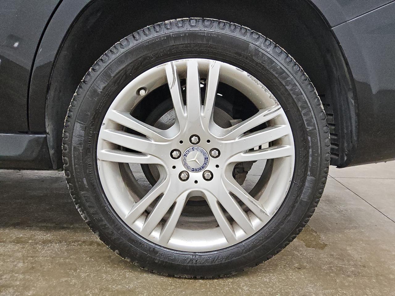 2015 Mercedes-benz Glk 350 4matic Black vin: WDCGG8JB0FG372246 Damage: Left Rear Wheel, Curb Rash, > 12 Inches