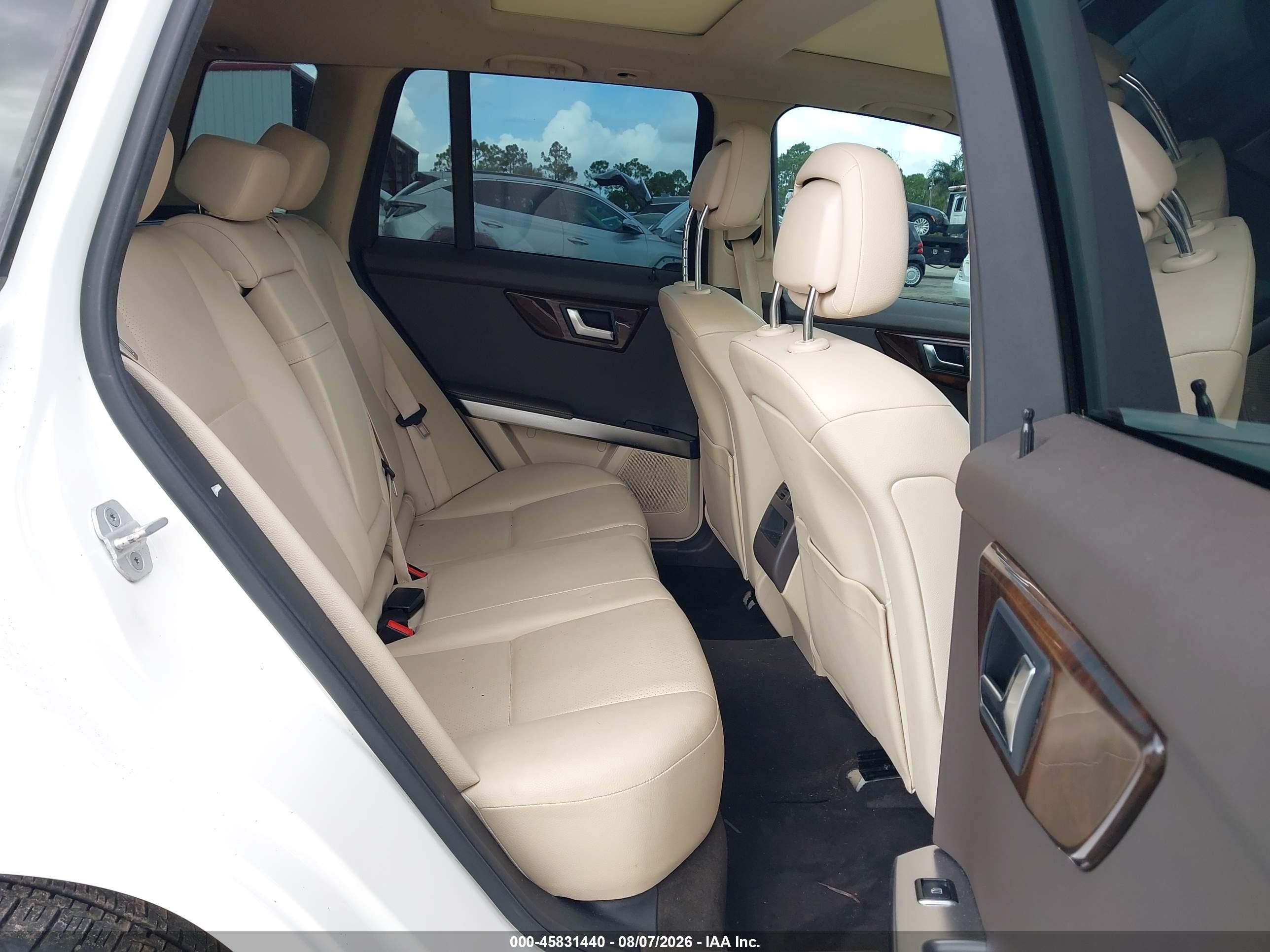 2015 Mercedes-benz Glk 350 4matic White vin: WDCGG8JB0FG374188