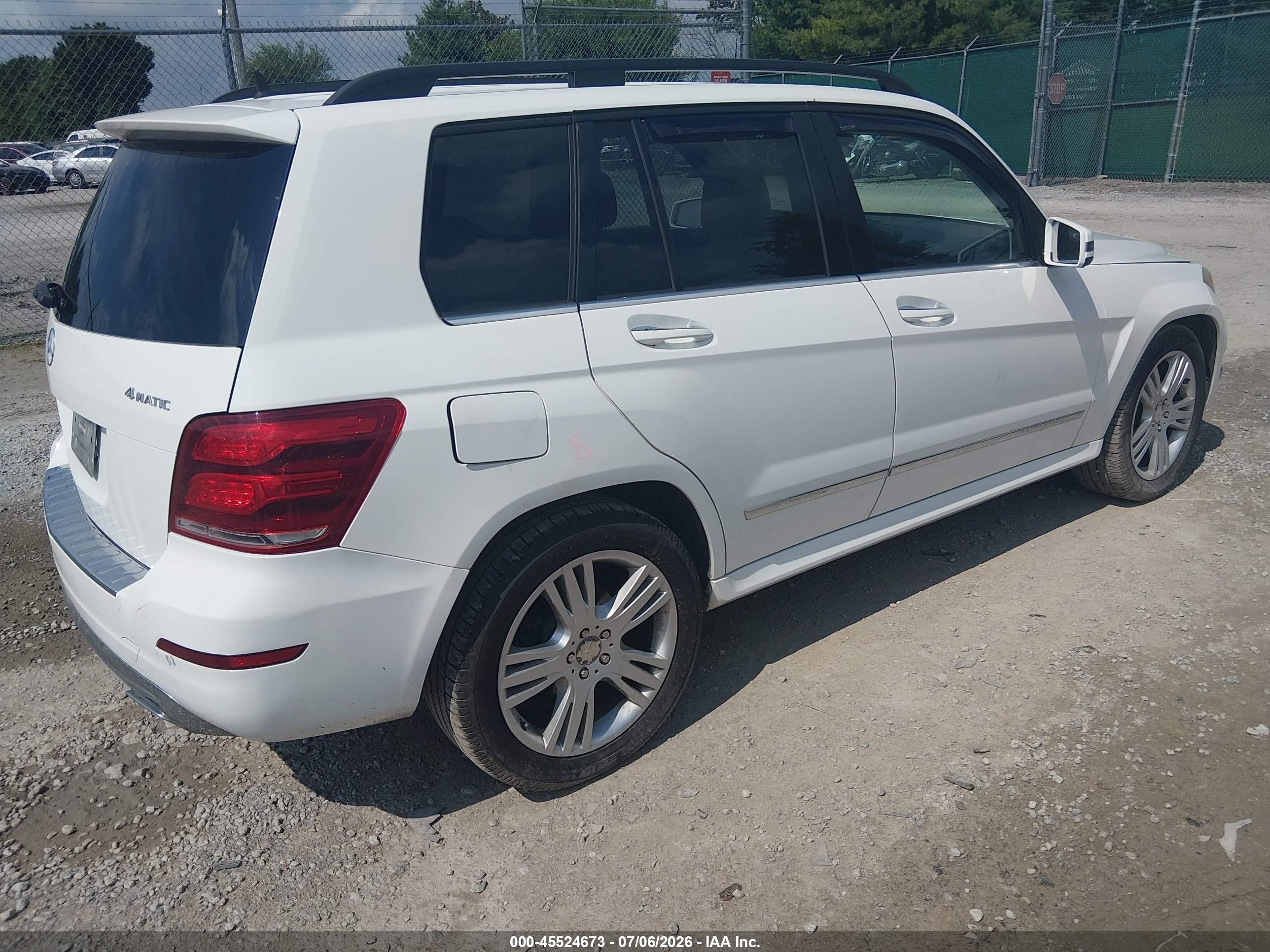 2015 Mercedes-benz Glk 350 4matic Белый vin: WDCGG8JB0FG425379