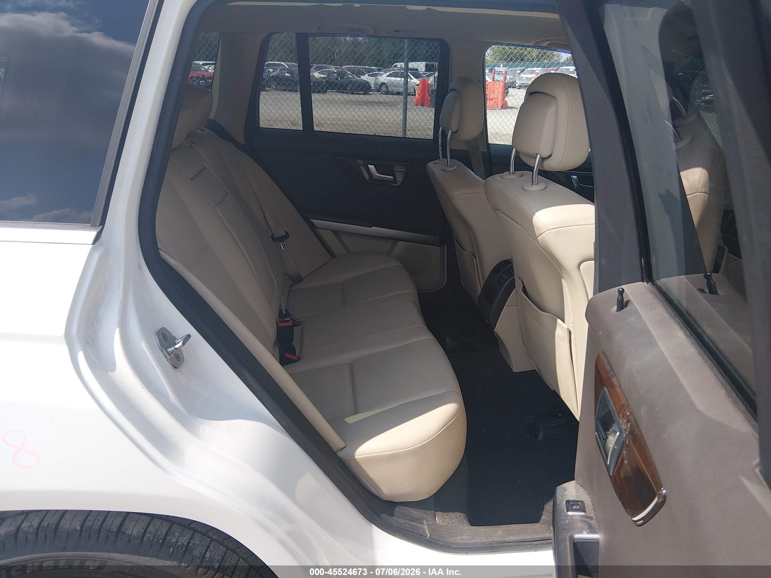 2015 Mercedes-benz Glk 350 4matic Белый vin: WDCGG8JB0FG425379