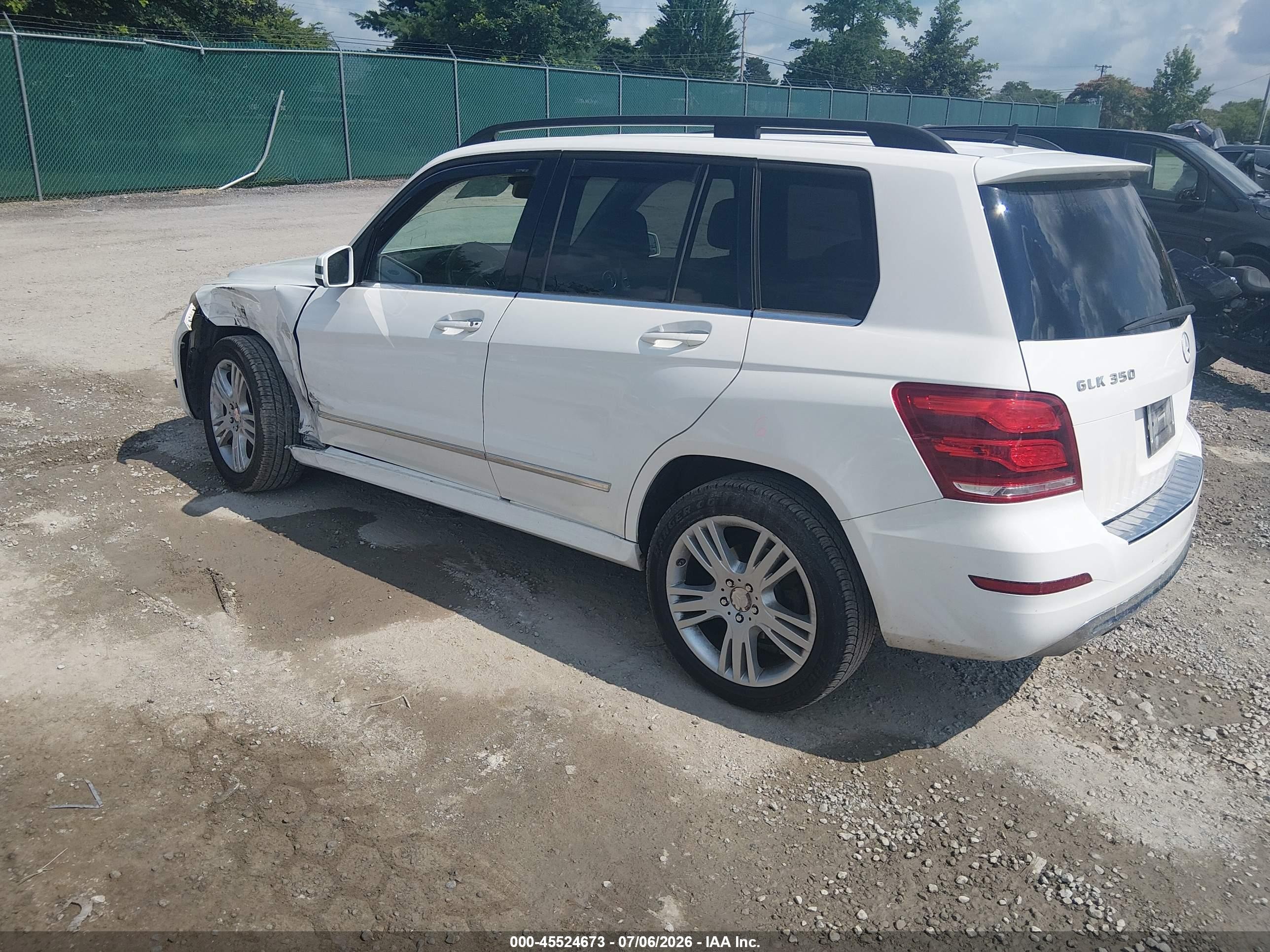 2015 Mercedes-benz Glk 350 4matic Белый vin: WDCGG8JB0FG425379