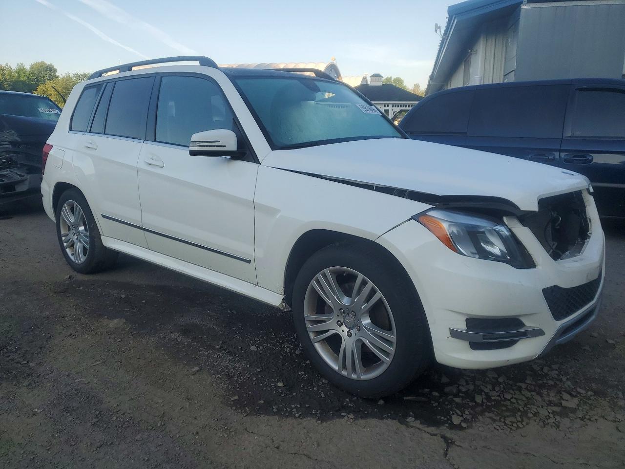 2013 Mercedes-benz Glk 350 4matic White vin: WDCGG8JB1DG093692