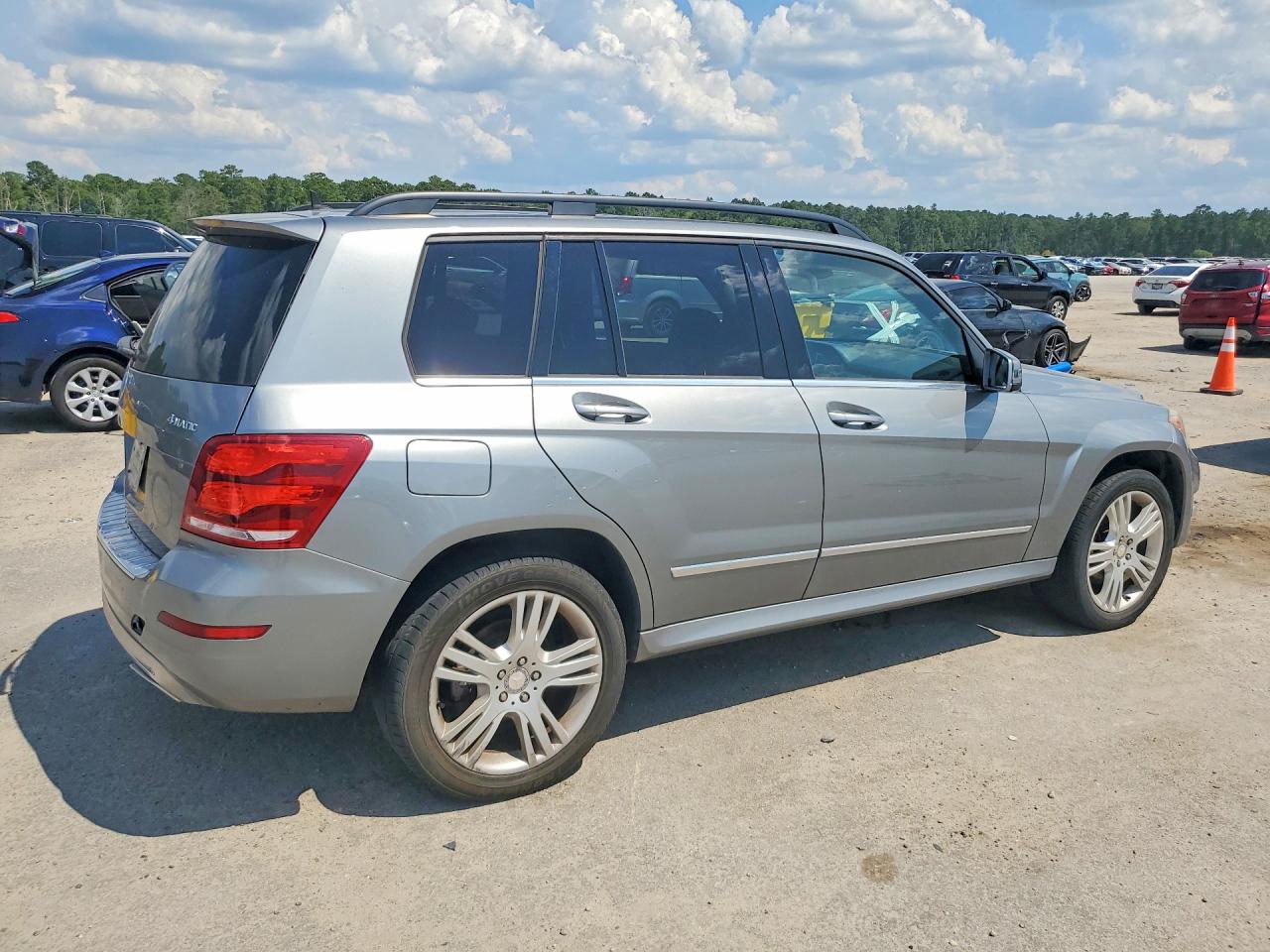 2014 Mercedes-benz Glk 350 4matic Silver vin: WDCGG8JB1EG203772