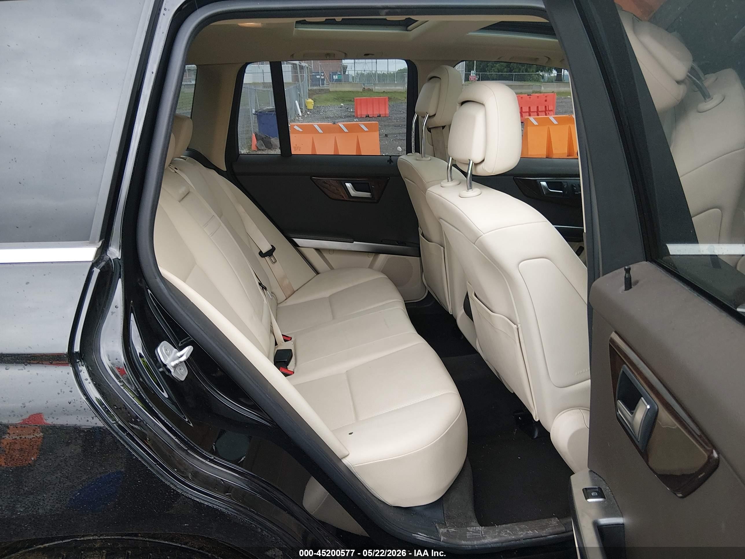 2014 Mercedes-benz Glk 350 4matic Dark Blue vin: WDCGG8JB1EG320705