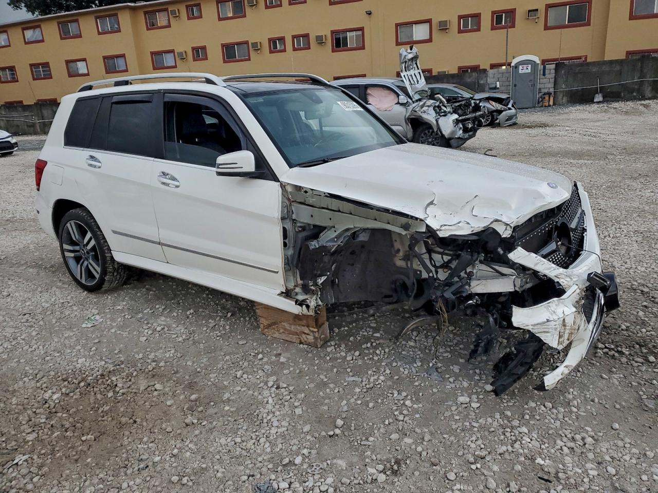 2013 Mercedes-benz Glk 350 4matic White vin: WDCGG8JB2DG061964