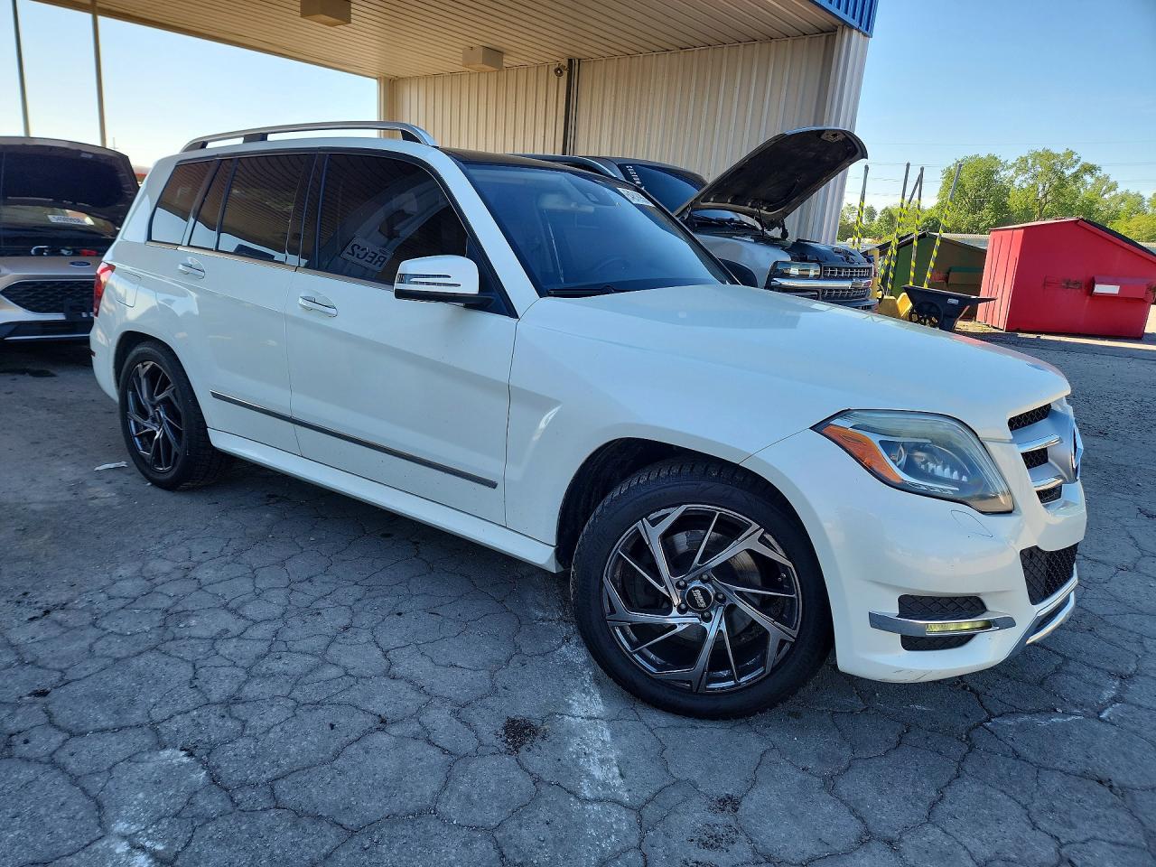 2013 Mercedes-benz Glk 350 4matic White vin: WDCGG8JB2DG071636