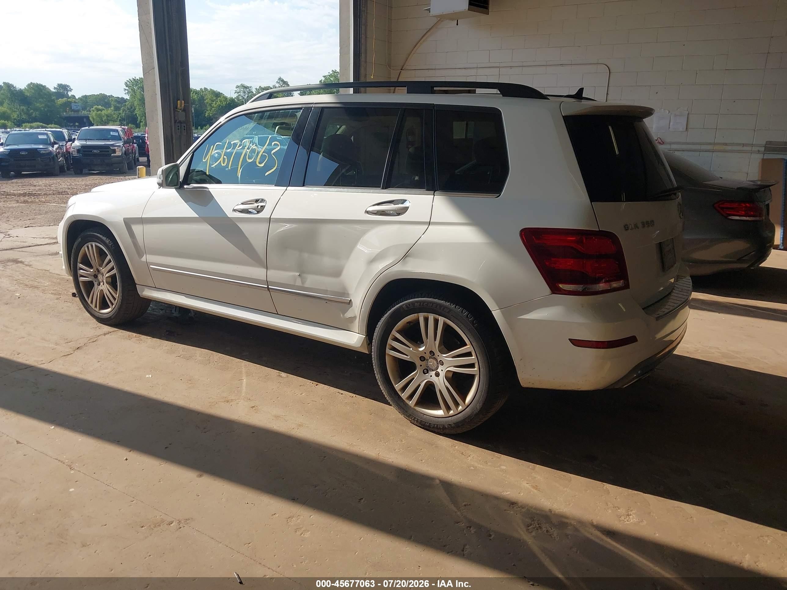 2013 Mercedes-benz Glk 350 4matic White vin: WDCGG8JB2DG075945