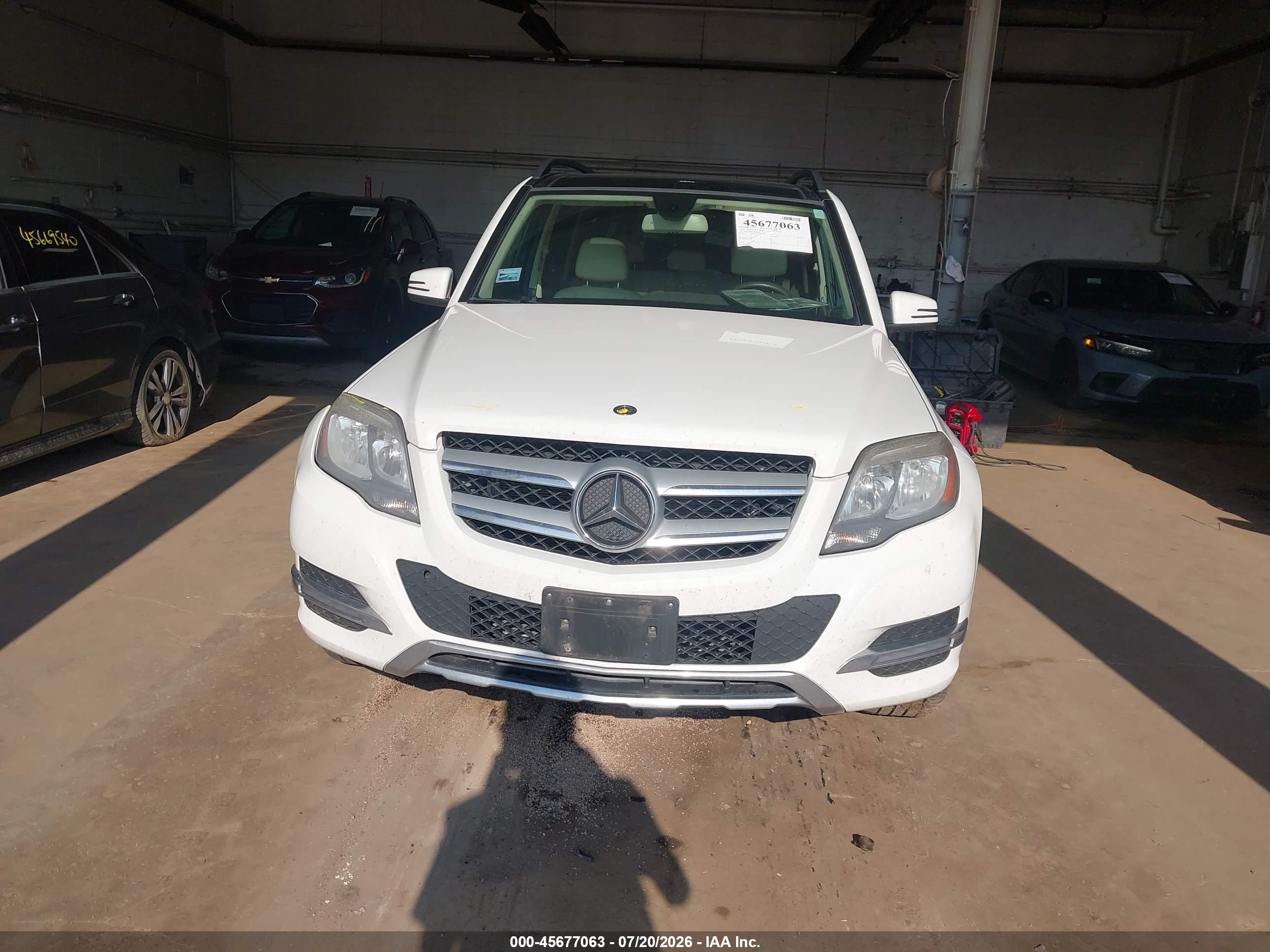 2013 Mercedes-benz Glk 350 4matic White vin: WDCGG8JB2DG075945