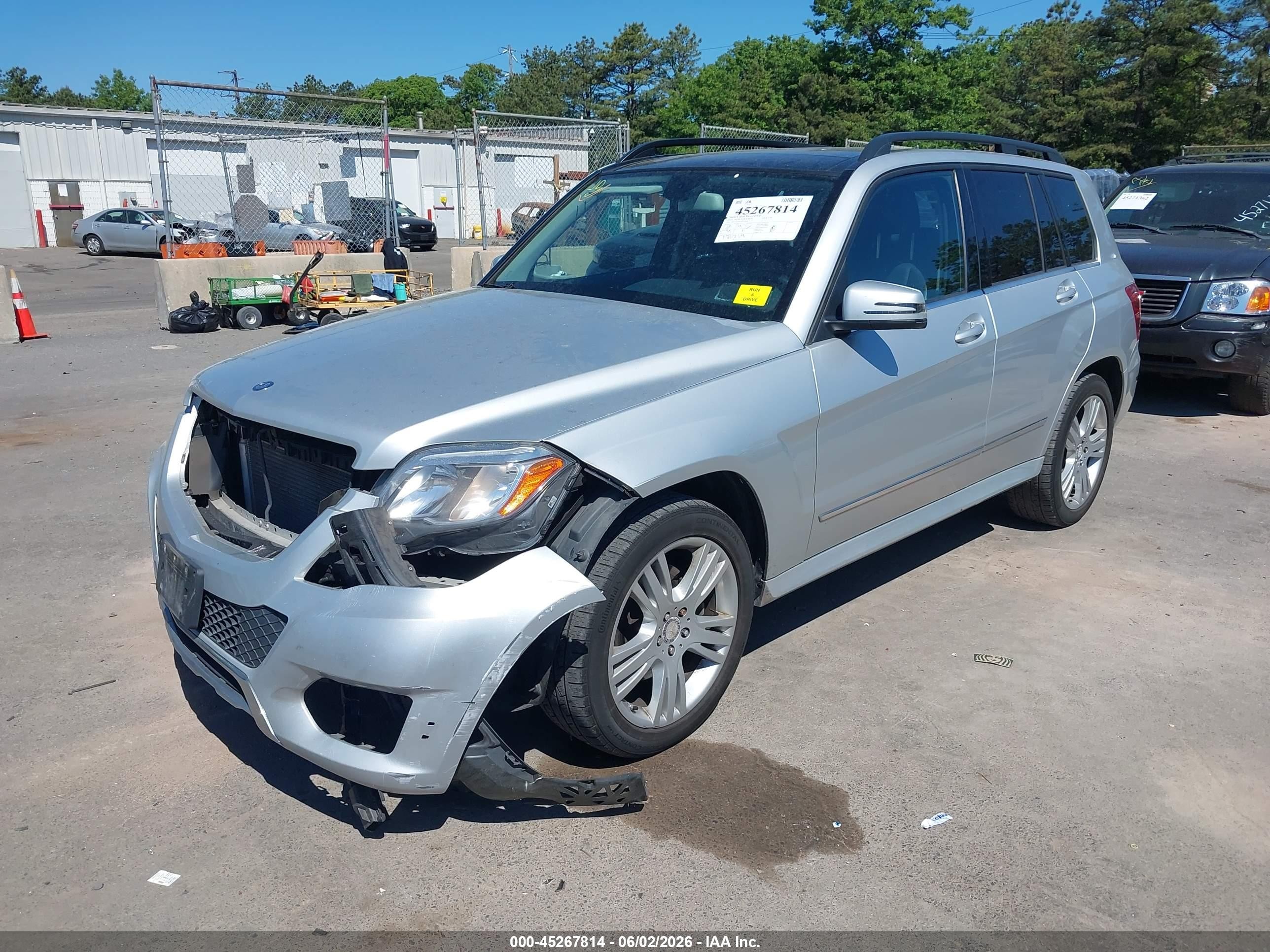 2014 Mercedes-benz Glk 350 4matic Silver vin: WDCGG8JB2EG228681