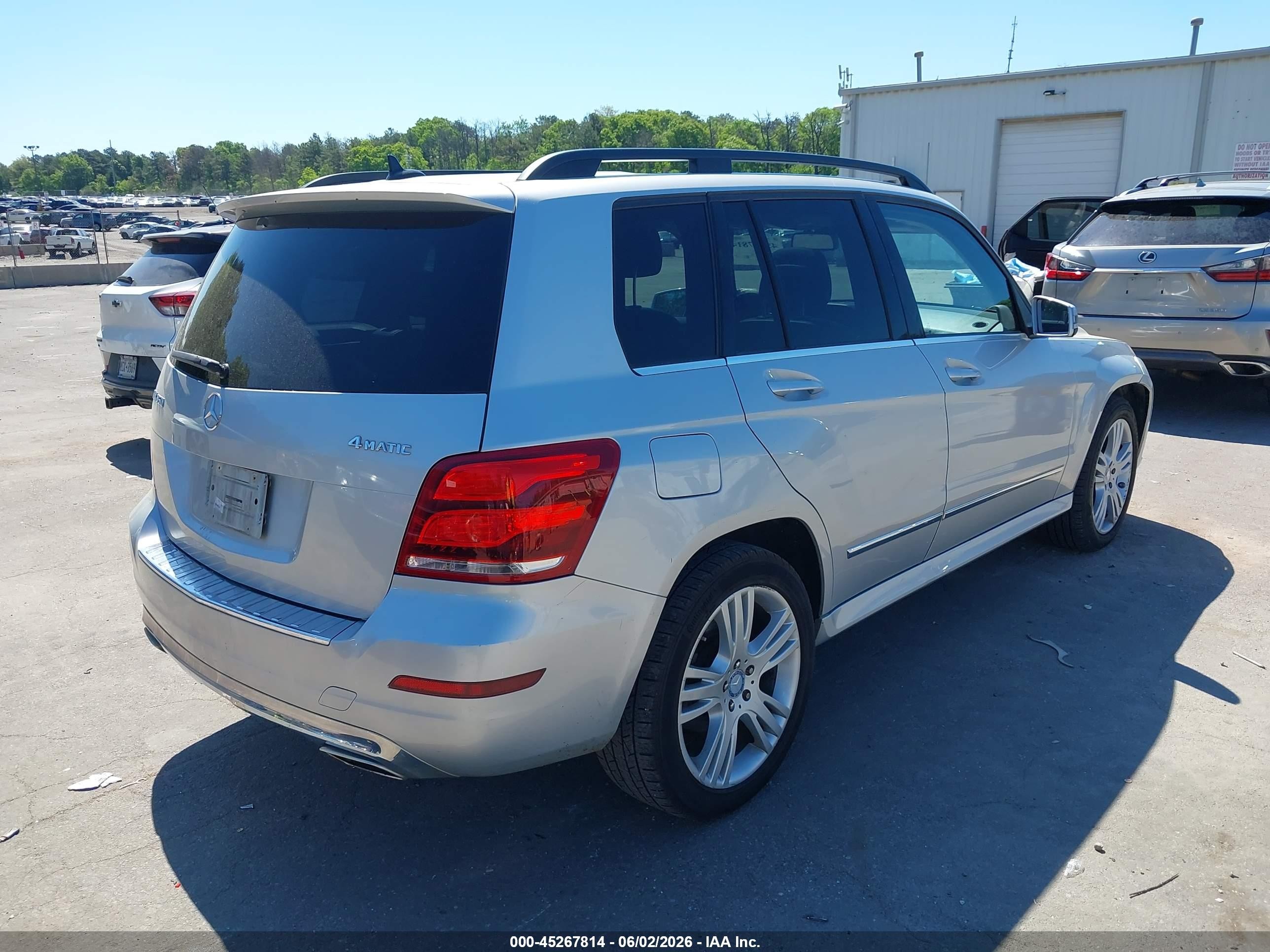 2014 Mercedes-benz Glk 350 4matic Silver vin: WDCGG8JB2EG228681