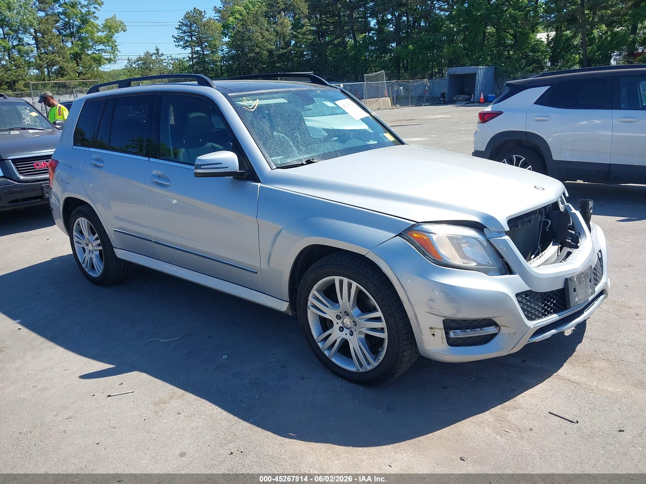 2014 Mercedes-benz Glk 350 4matic Silver vin: WDCGG8JB2EG228681