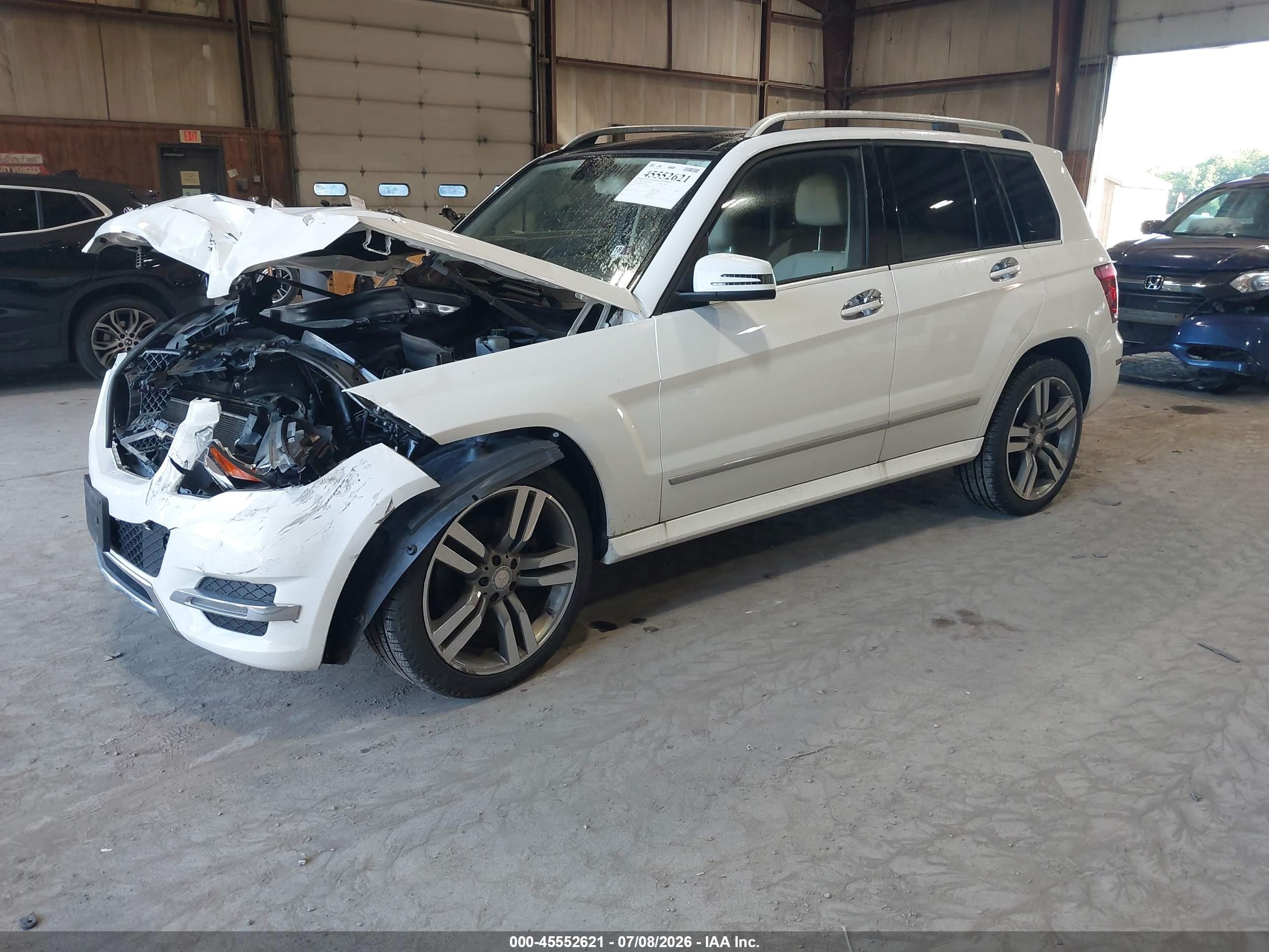 2014 Mercedes-benz Glk 350 4matic White vin: WDCGG8JB2EG318199