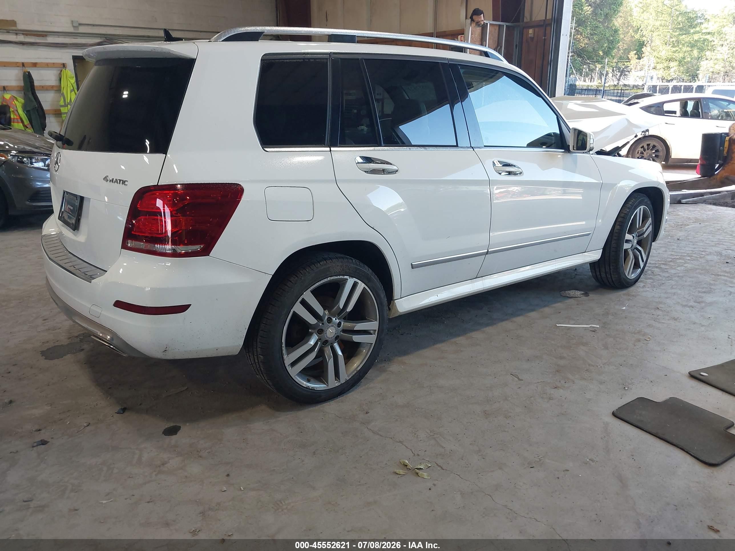 2014 Mercedes-benz Glk 350 4matic White vin: WDCGG8JB2EG318199
