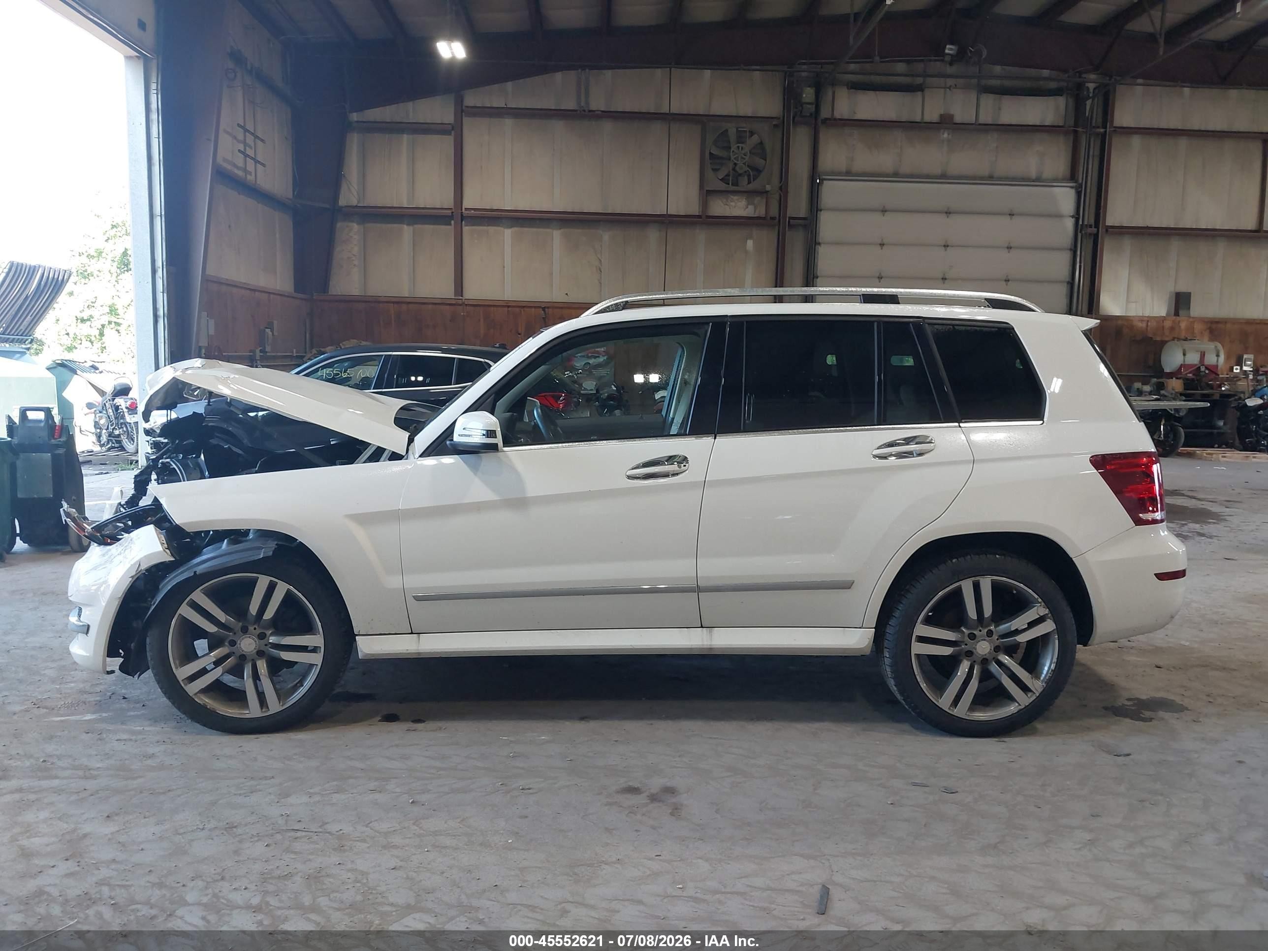 2014 Mercedes-benz Glk 350 4matic White vin: WDCGG8JB2EG318199