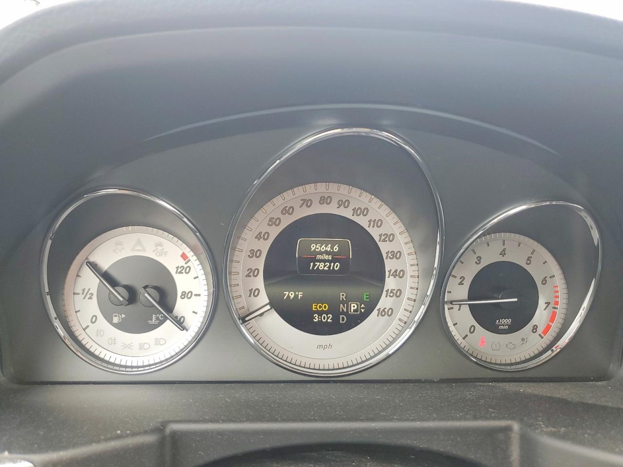 2014 Mercedes-benz Glk 350 4matic Silver vin: WDCGG8JB3EG300312