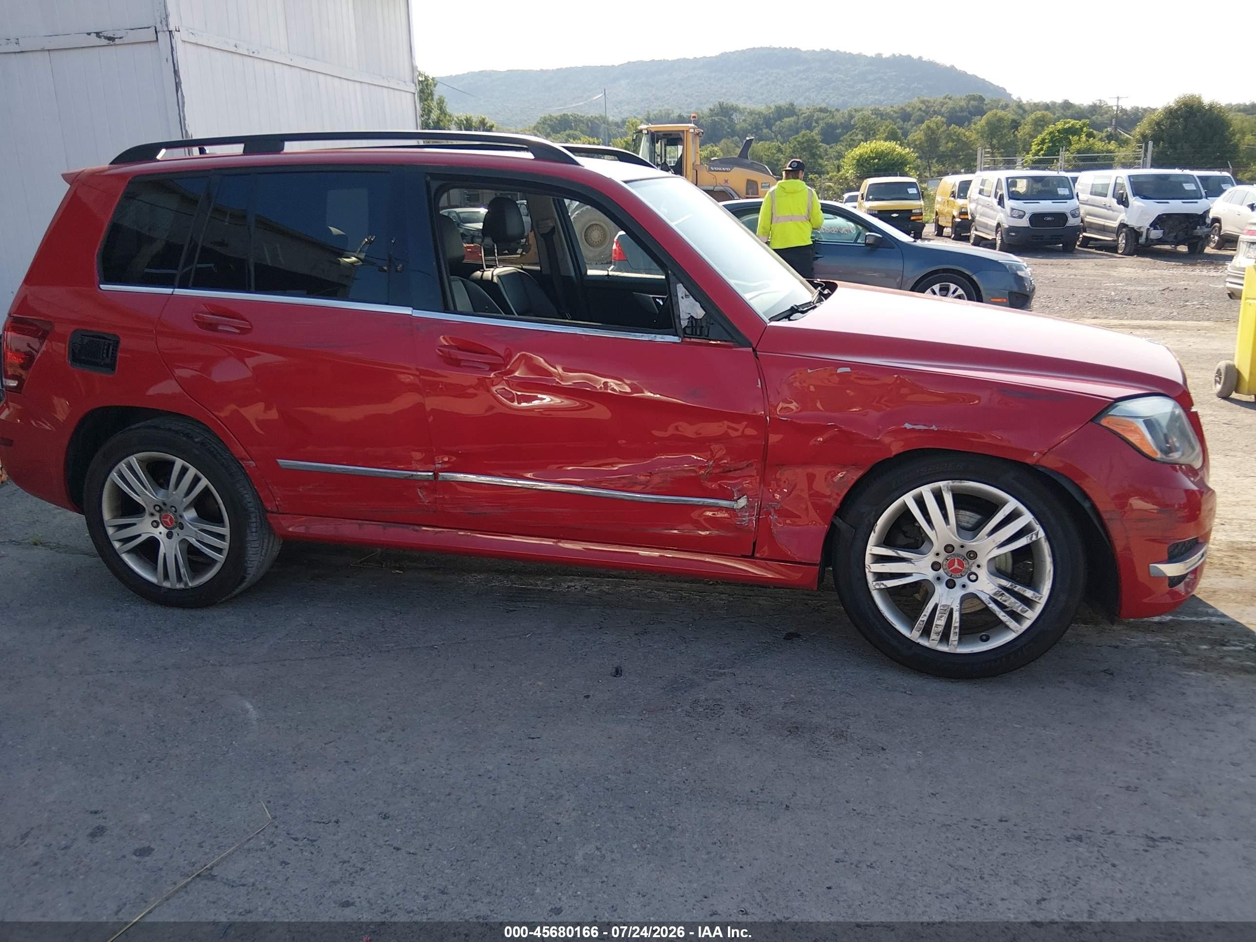 2014 Mercedes-benz Glk 350 4matic Red vin: WDCGG8JB4EG280023