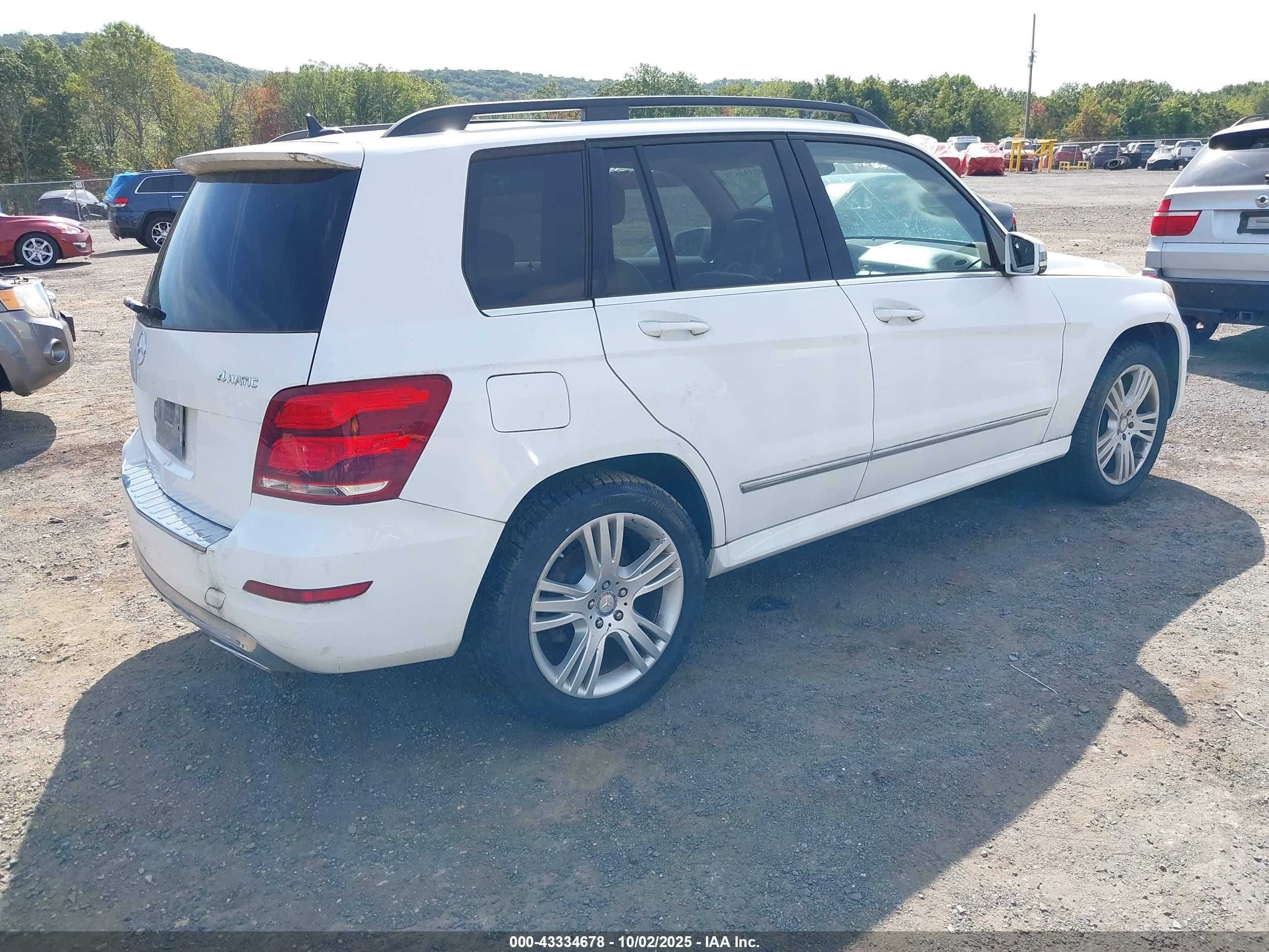 2015 Mercedes-benz Glk 350 4matic White vin: WDCGG8JB4FG342859