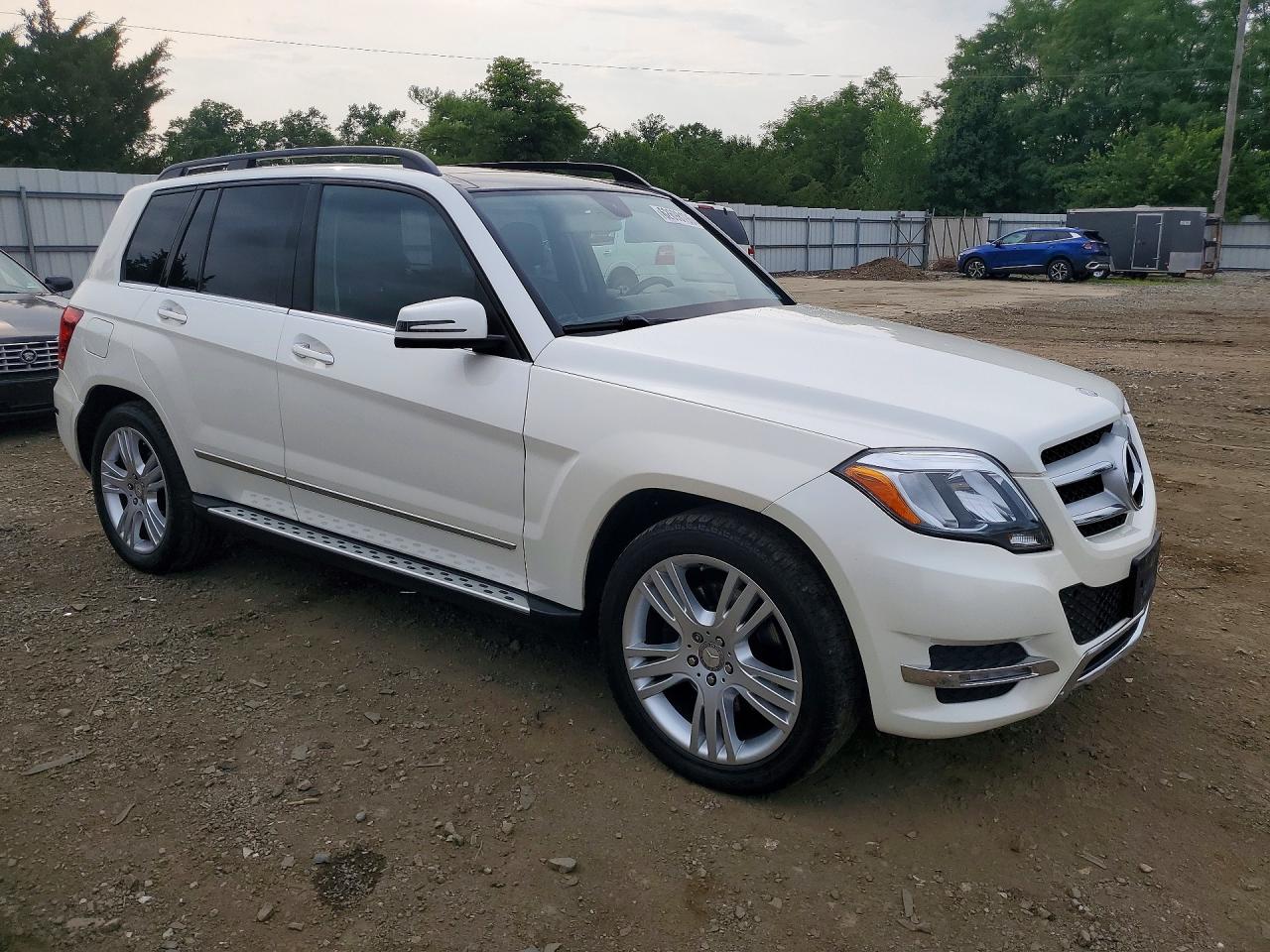 2015 Mercedes-benz Glk 350 4matic White vin: WDCGG8JB4FG436711